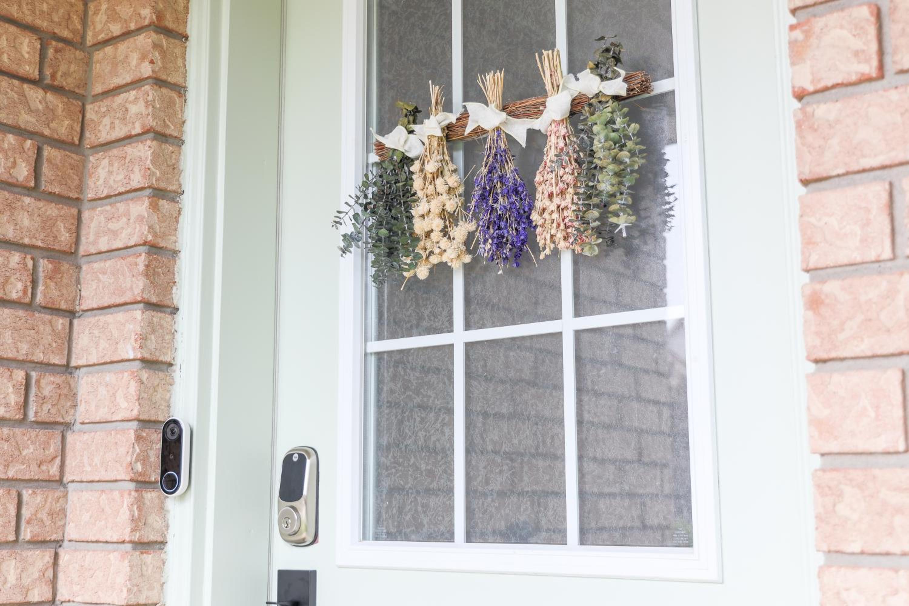Family-Friendly Boho Stay - Sleeps 10 - Near the Falls