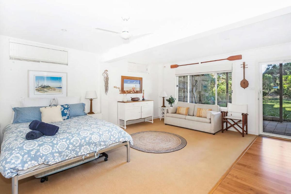 Beachfront Bliss on Mollymook Beach