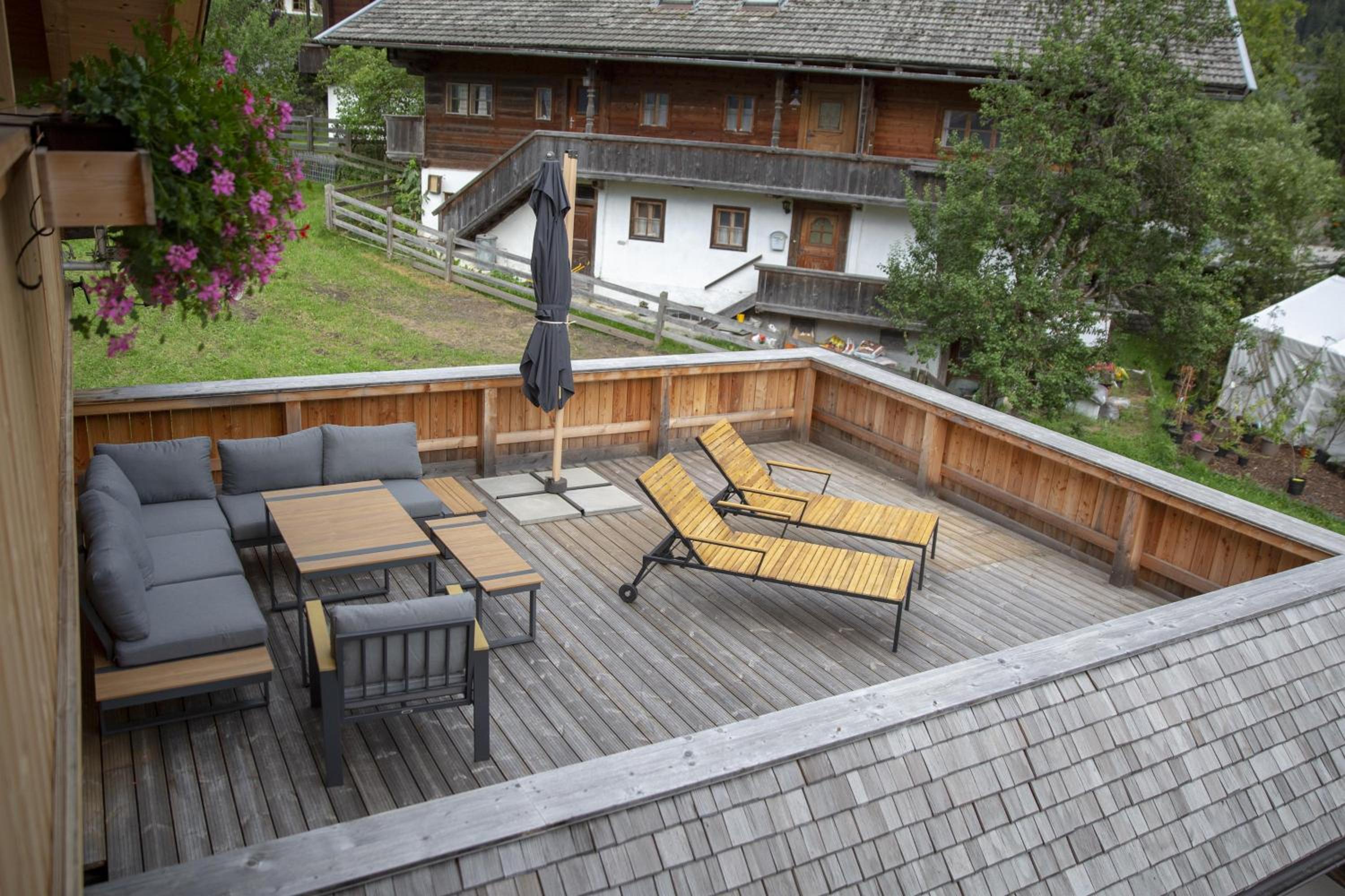 Kast'l Apartments
