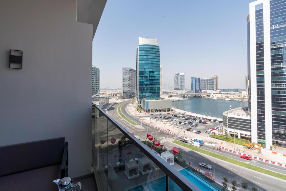 Vacay Lettings - Lovely Studio with Pool View