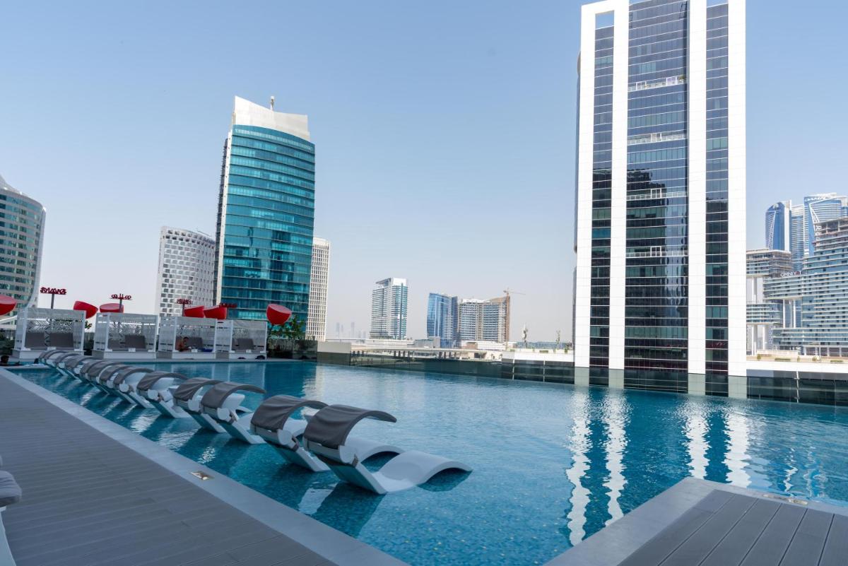 Vacay Lettings - Lovely Studio with Pool View