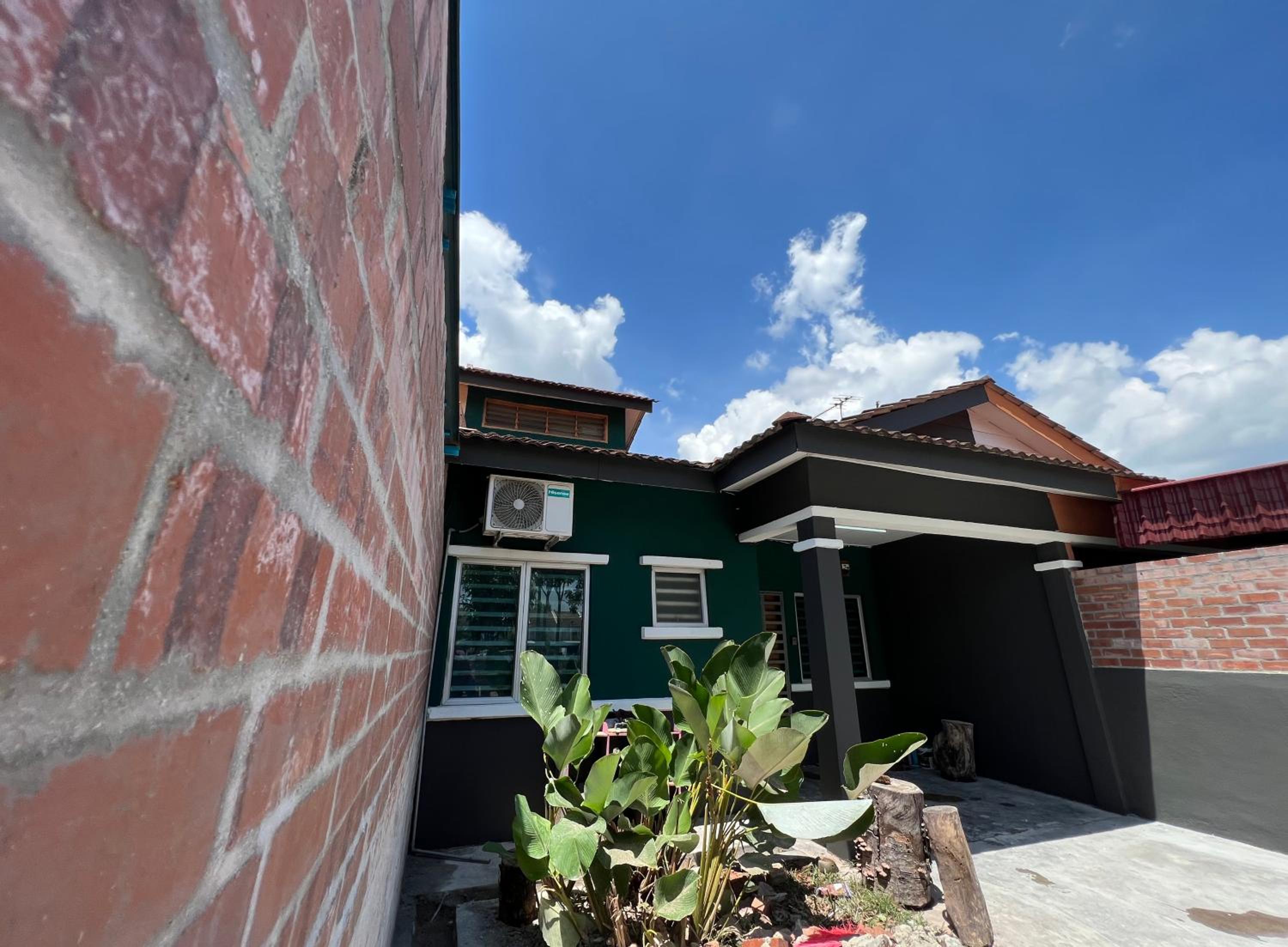 TheAtbas Homestay 18 in Seri Iskandar Perak 3 Bedroom photo 6