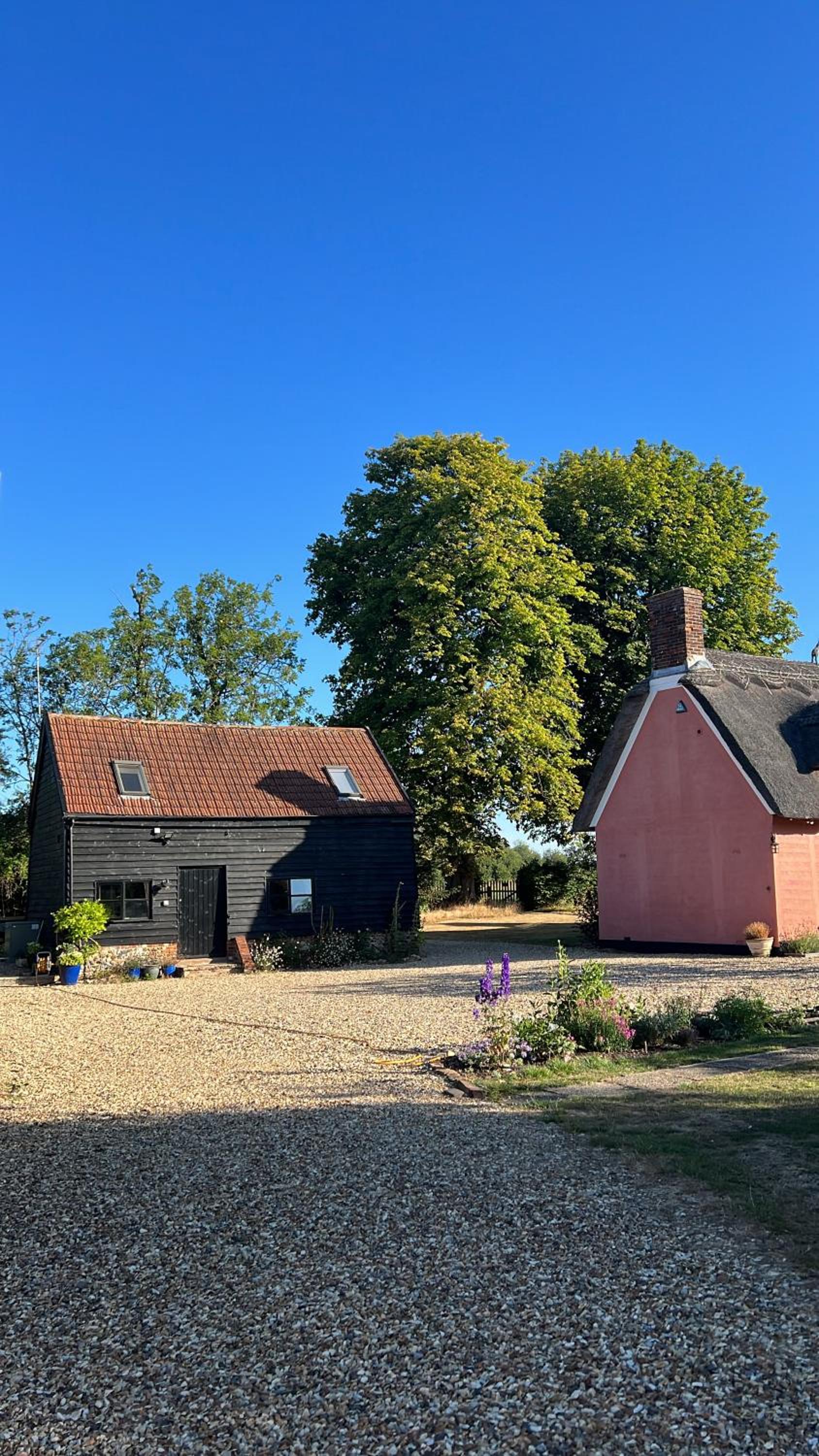 Gorgeous comfortable barn with huge private orchard in quiet Suffolk location view 2