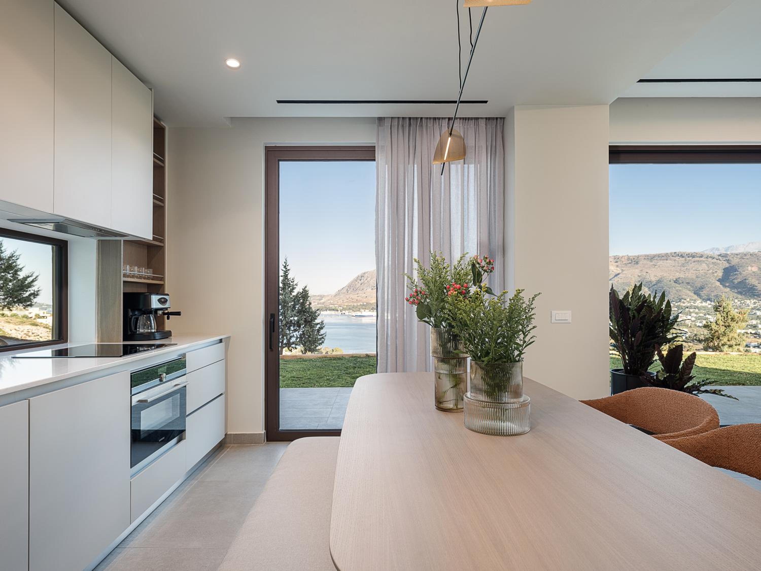 Mondethea vantage point home view 2