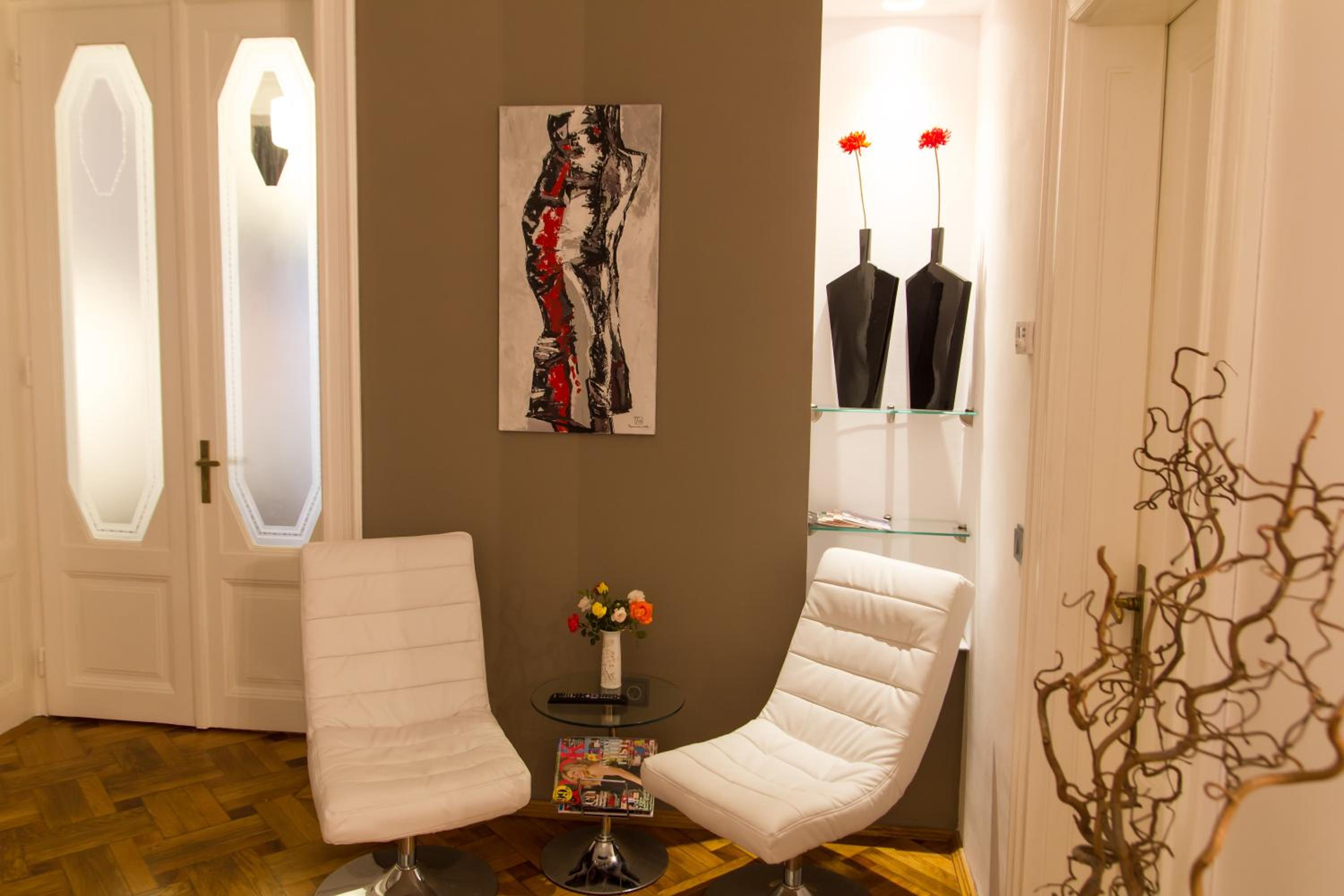 Matei Corvin Deluxe Apartment