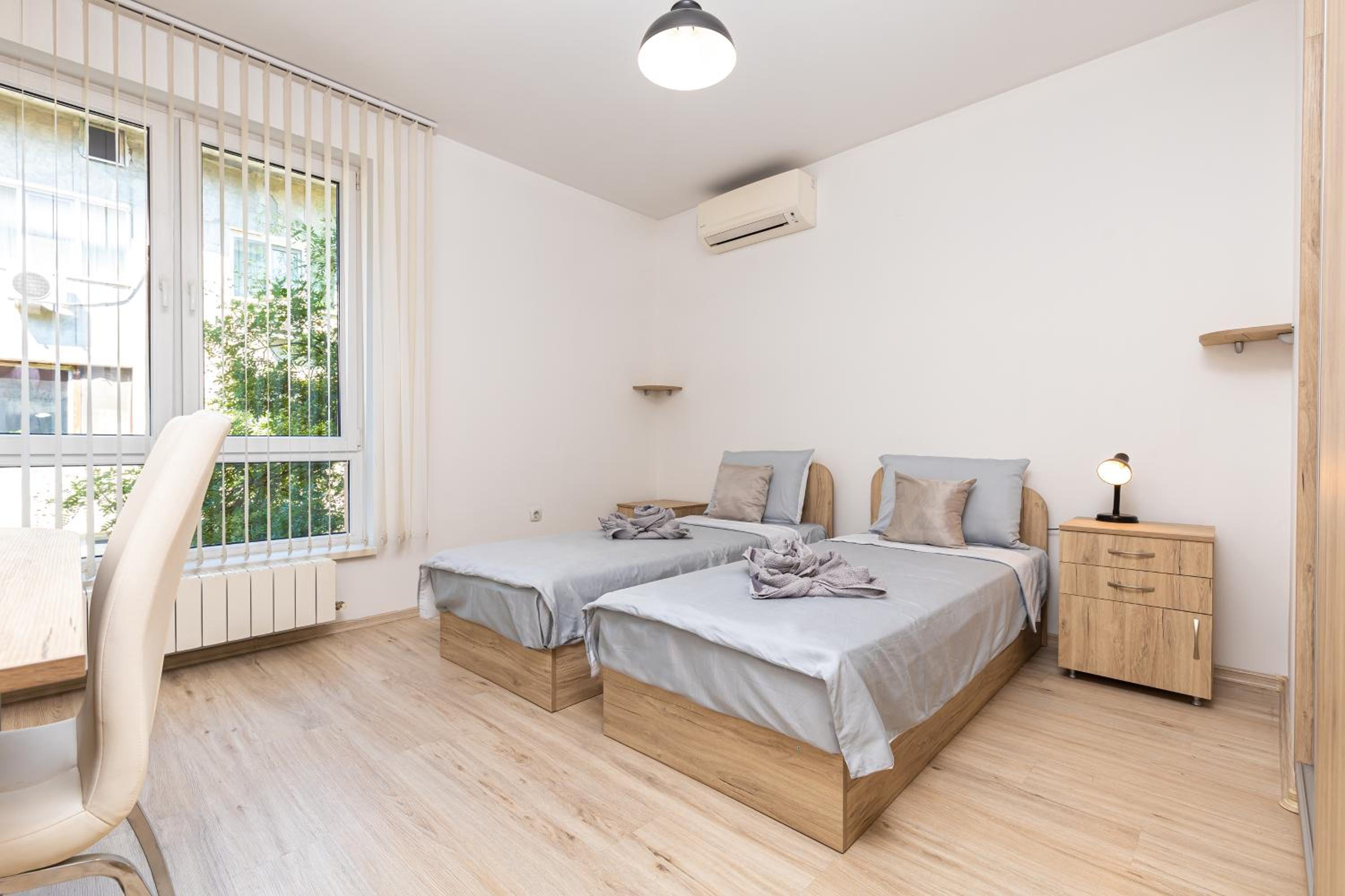 Stylish 2BD Apartment with a Nice Cozy Terrace by Flat Mаnager view 4