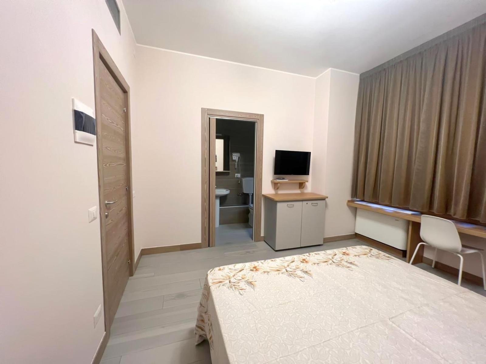 Sissi Comfort Rooms Foresteria Lombarda