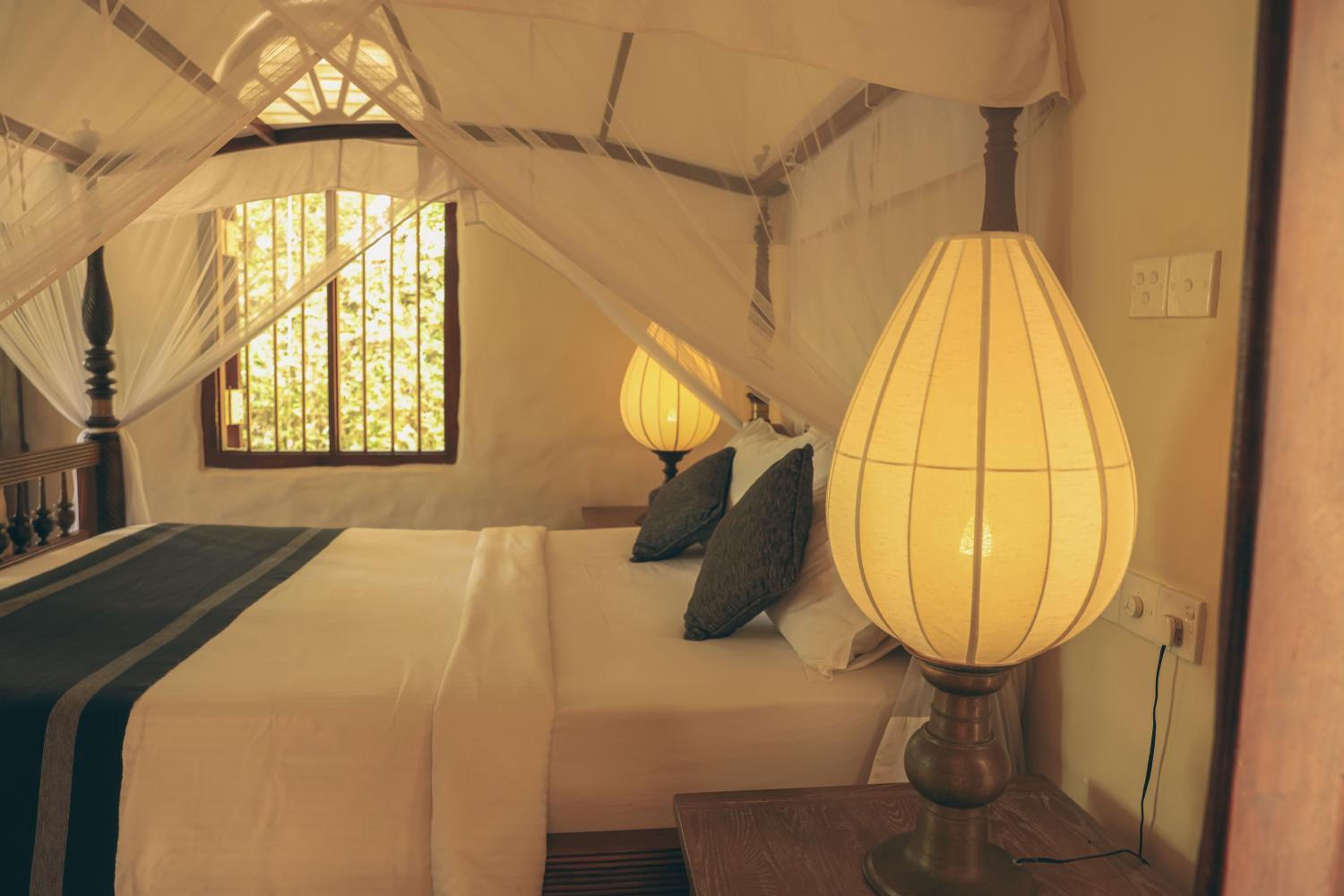 Heenatigala Walawwa - Free Shuttle to Our Private Beach