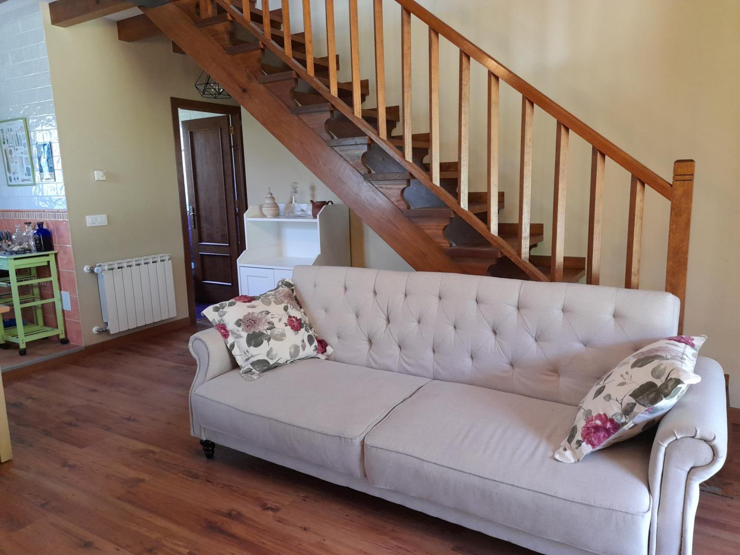 Gestiona2R - Casa Camelia con jardin, ideal familias