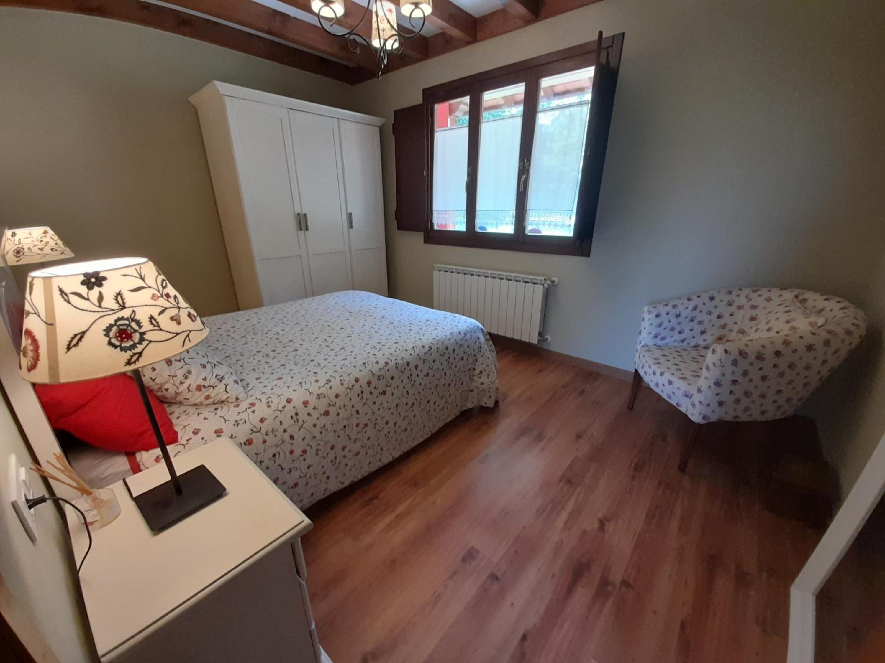Gestiona2R - Casa Camelia con jardin, ideal familias