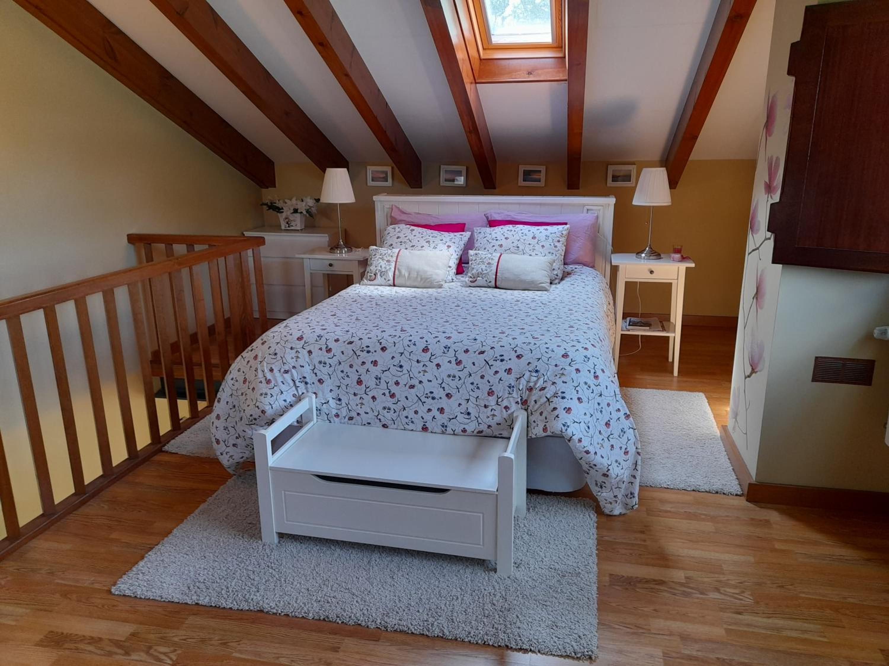 Gestiona2R - Casa Camelia con jardin, ideal familias