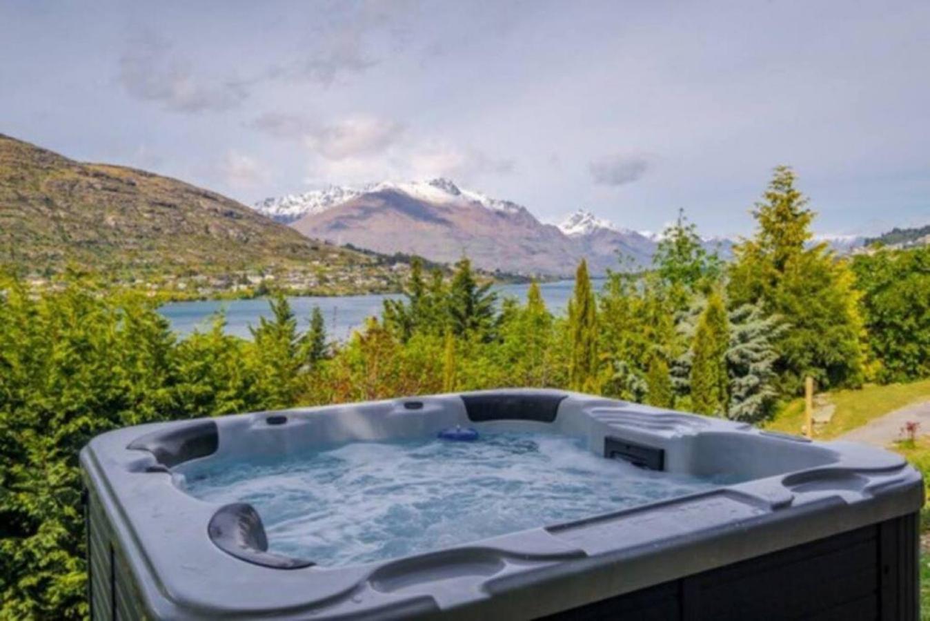 Alpine Escape - Elevated Views with Spa view 2