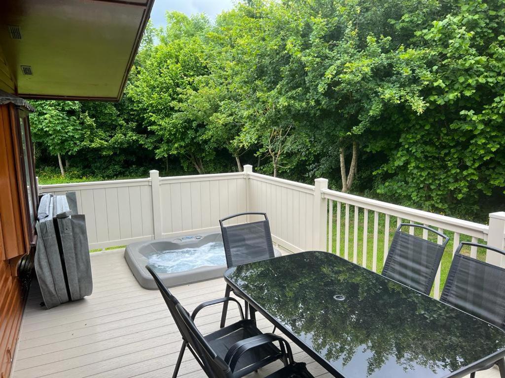 Malton Vacations - Woodland Lodge With Hot Tub - Property Image 1