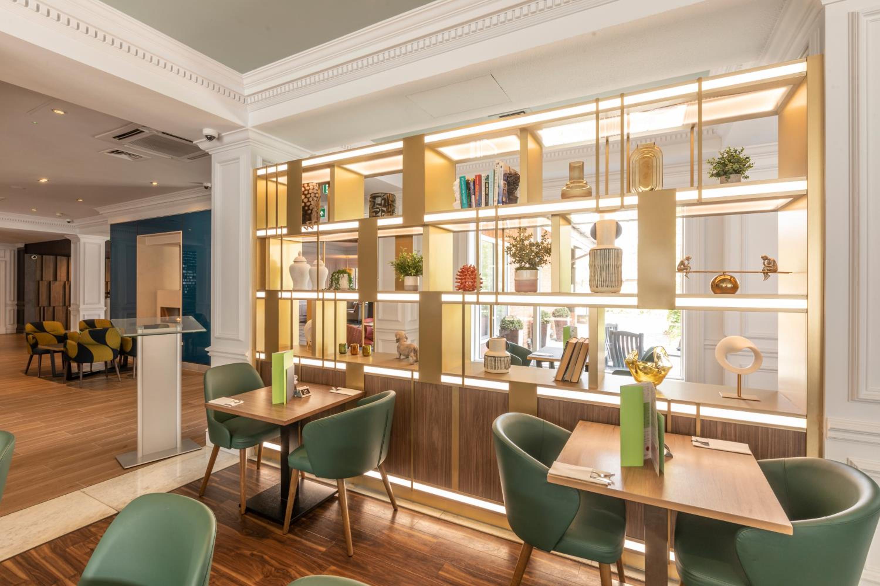 Guildford Vacations - Holiday Inn Guildford, an IHG Hotel - Property Image 6