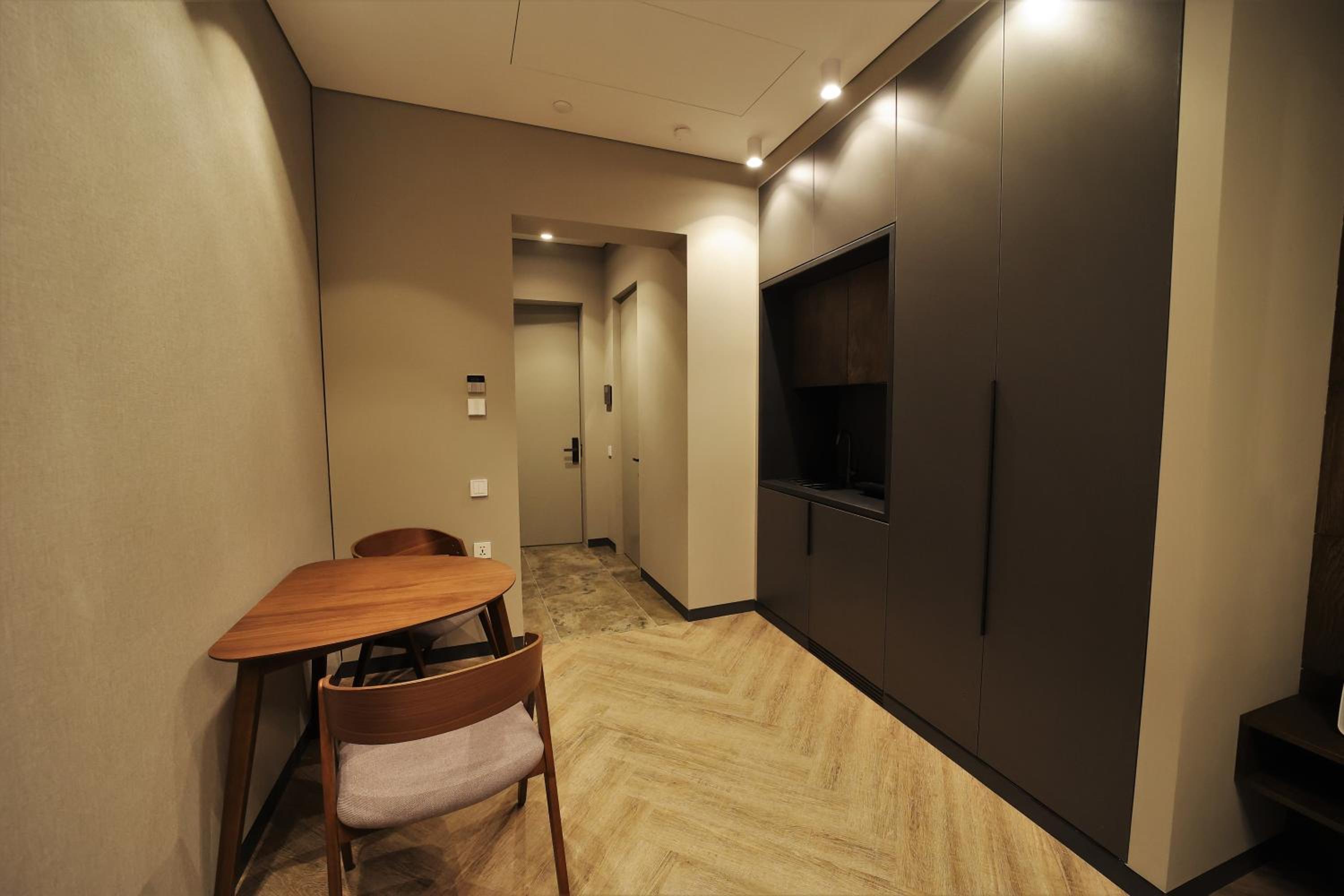 AVENUE RESIDENCE by AY North Avenue
