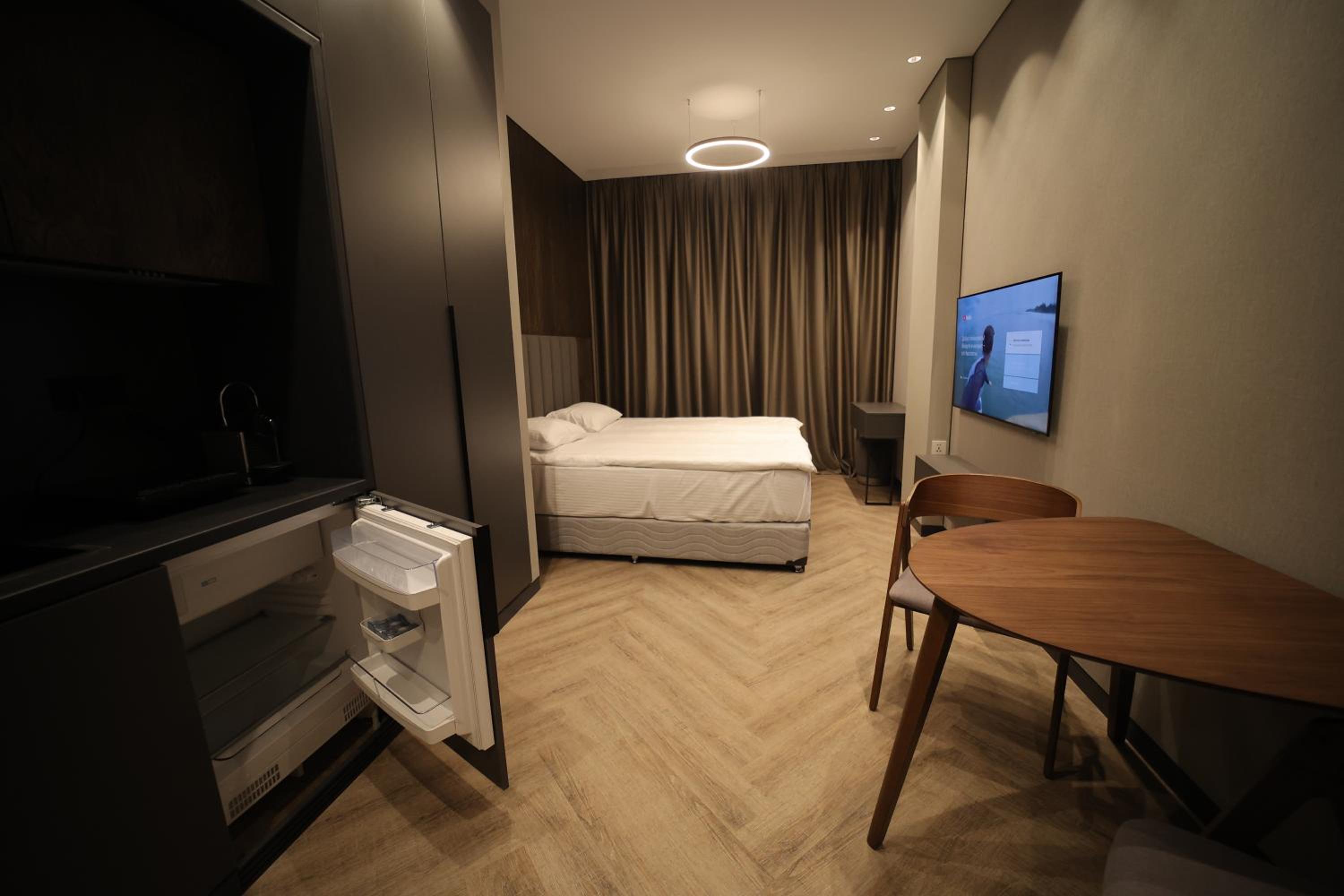 AVENUE RESIDENCE by AY North Avenue