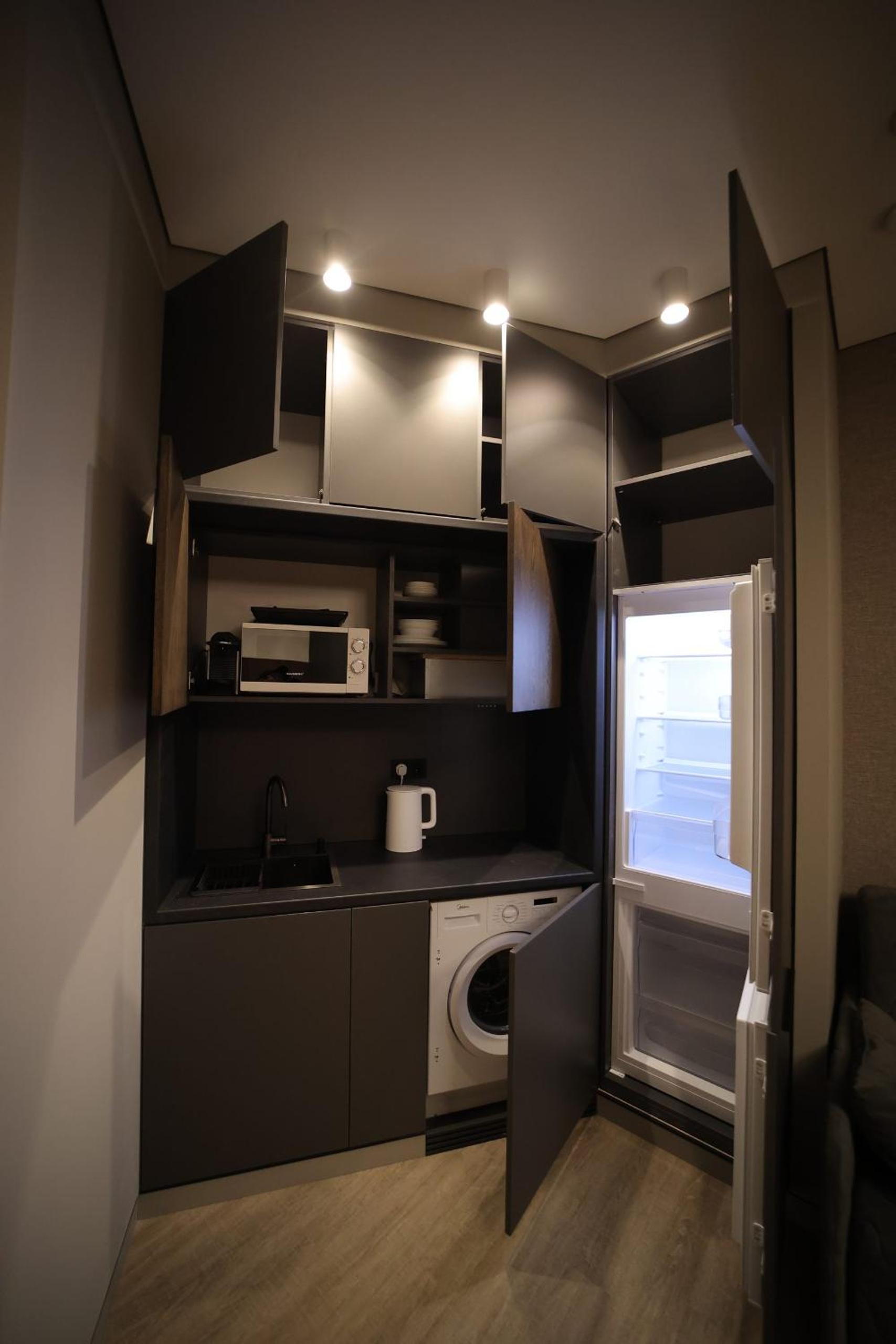 AVENUE RESIDENCE by AY North Avenue