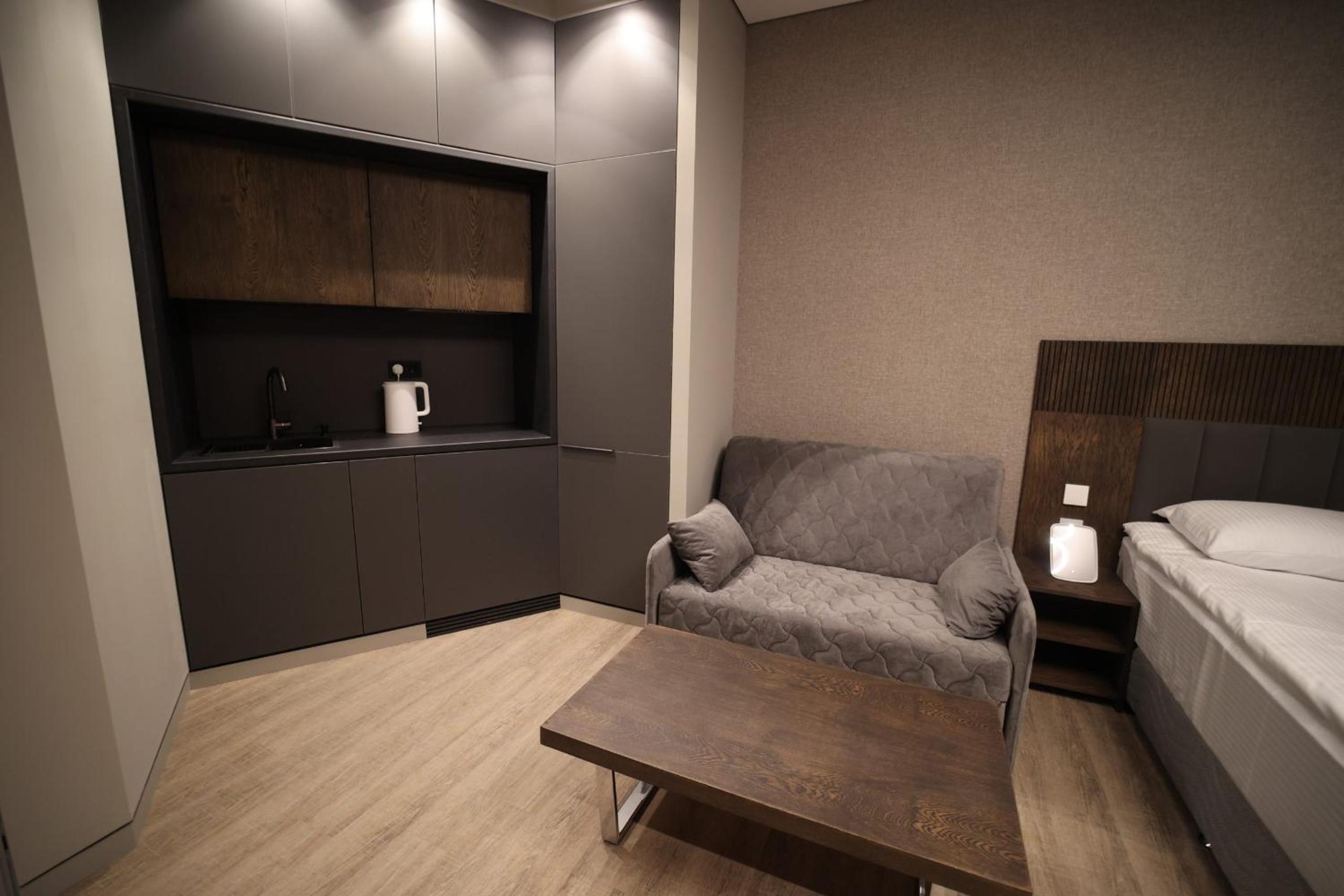 AVENUE RESIDENCE by AY North Avenue