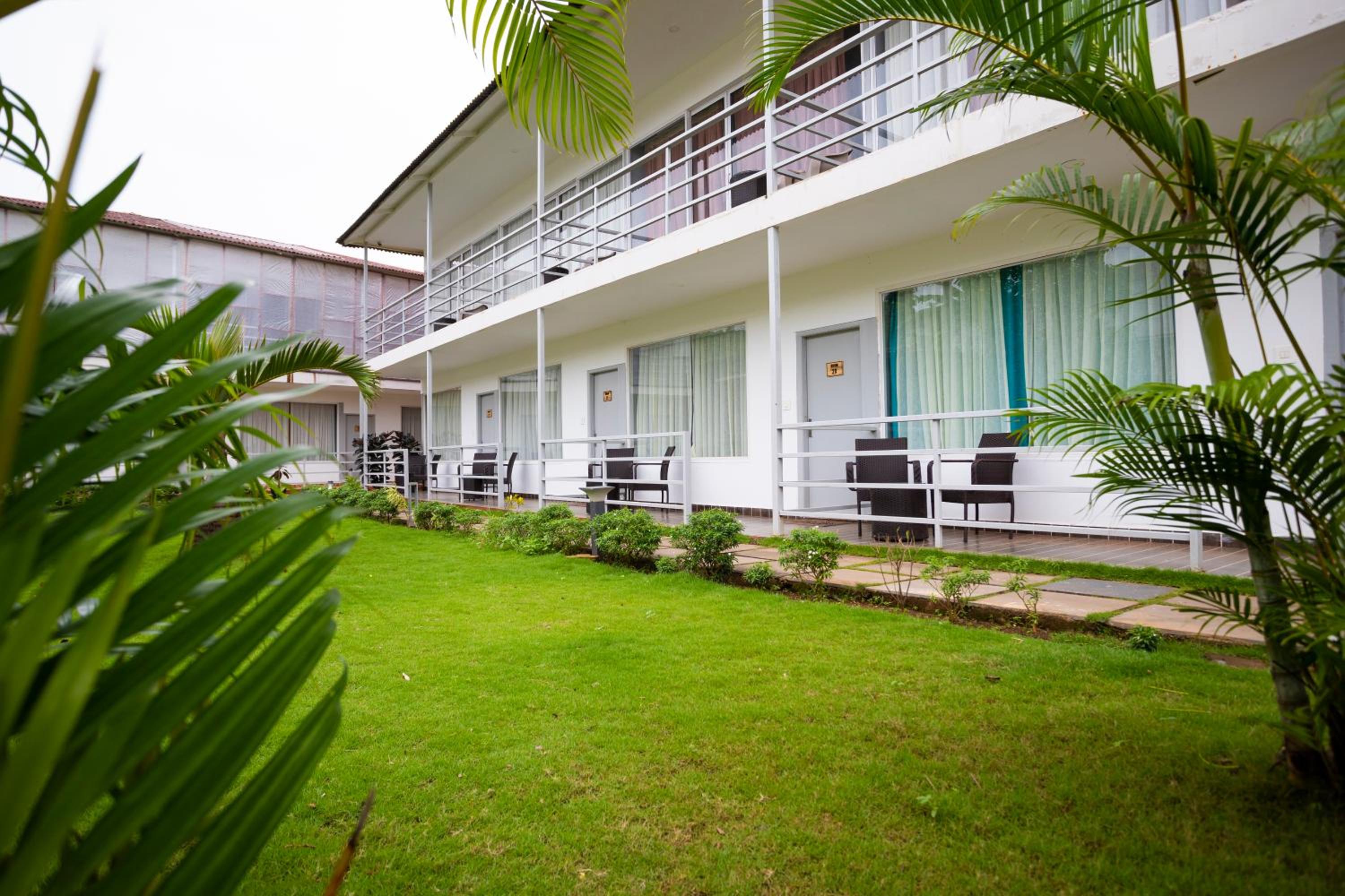 Koko Maya By Stone Wood, Morjim view 5