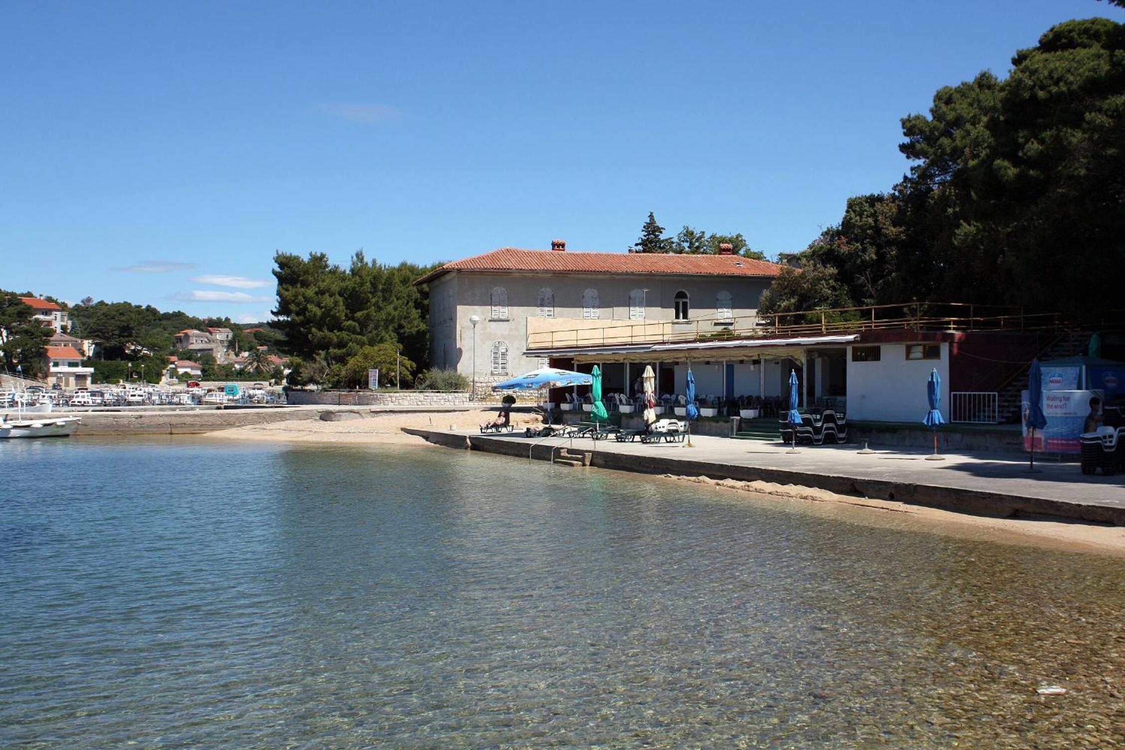 Apartments with parking space Palit, Rab - 18681 view 3
