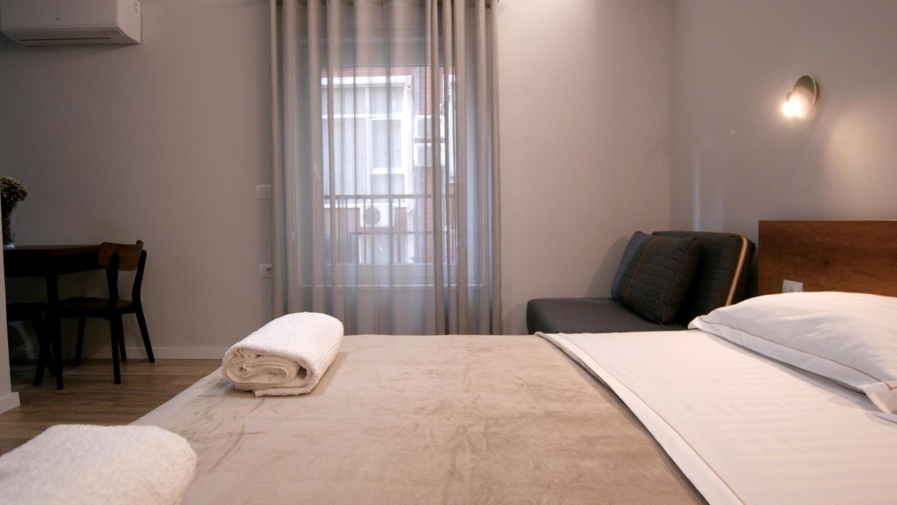 KONI's Studio Apartments
