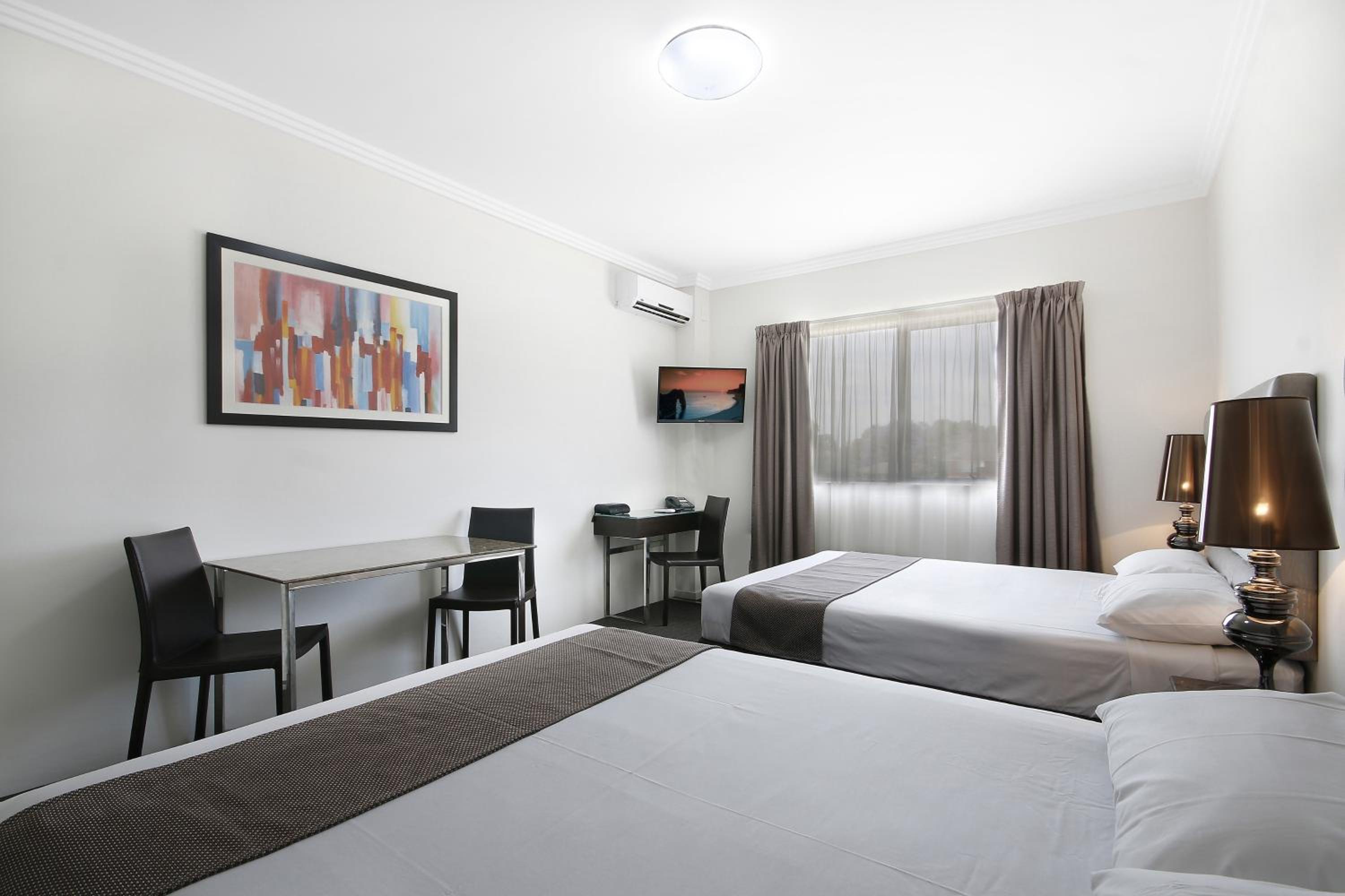 Value Suites Penrith