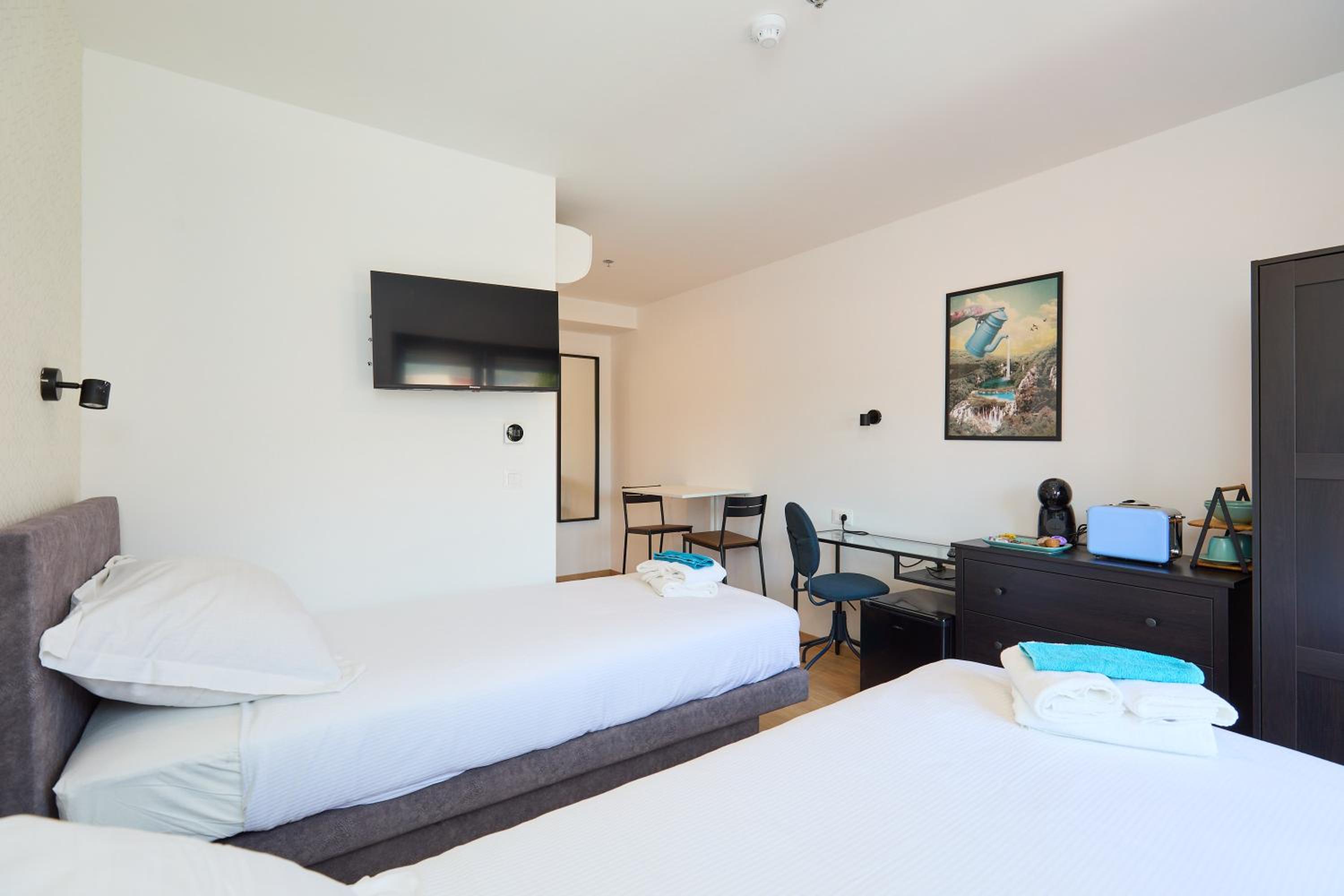 hotel room