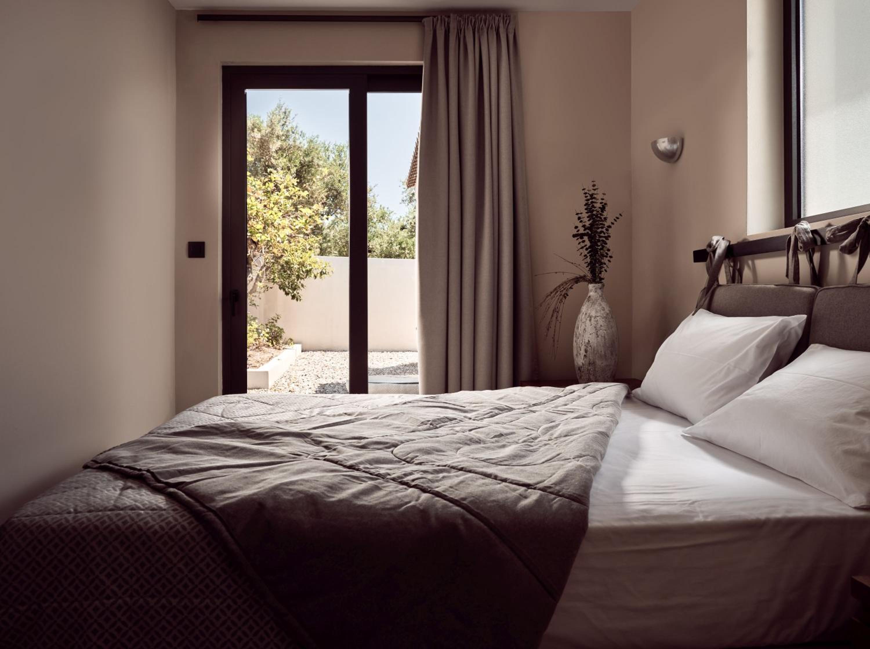 Drallos Luxury Villa - Private Heated Pool & Sleeps 15, by ZanteWize view 2