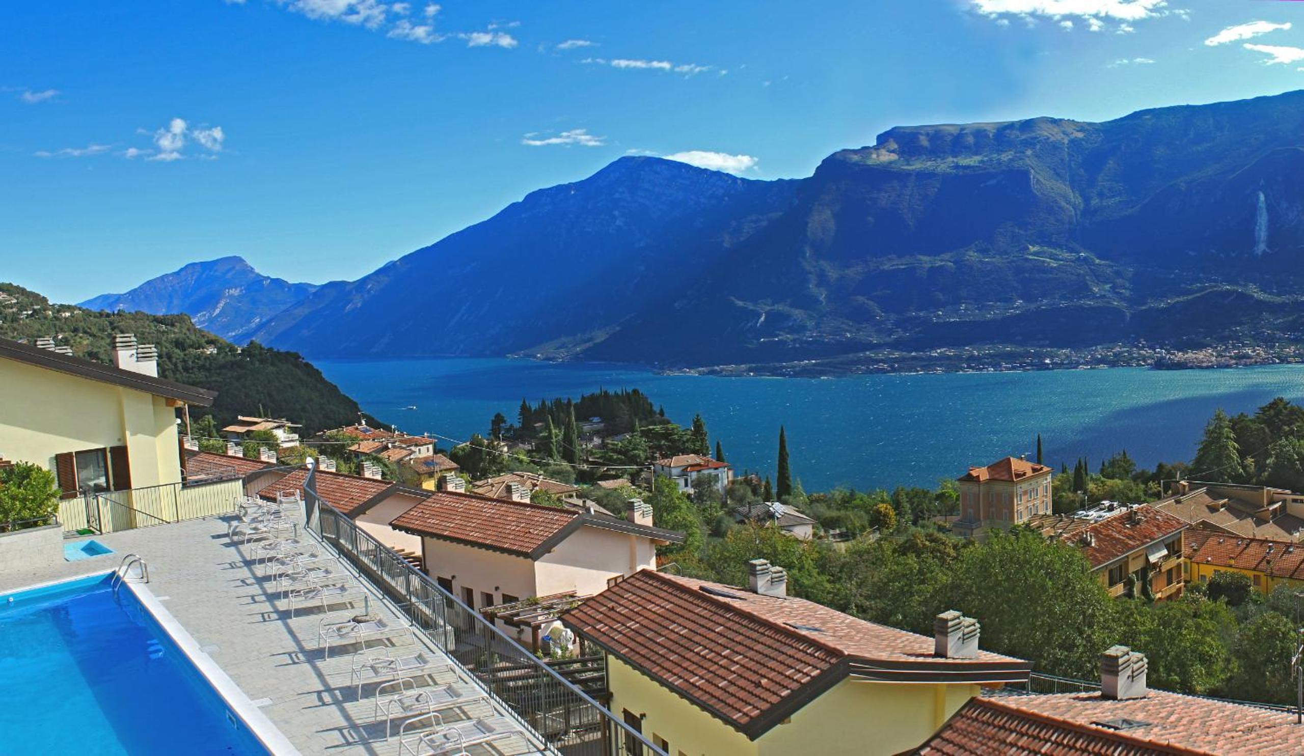 La Quiete 63 Terrace Holiday apartment By Garda Domus Mea view 4