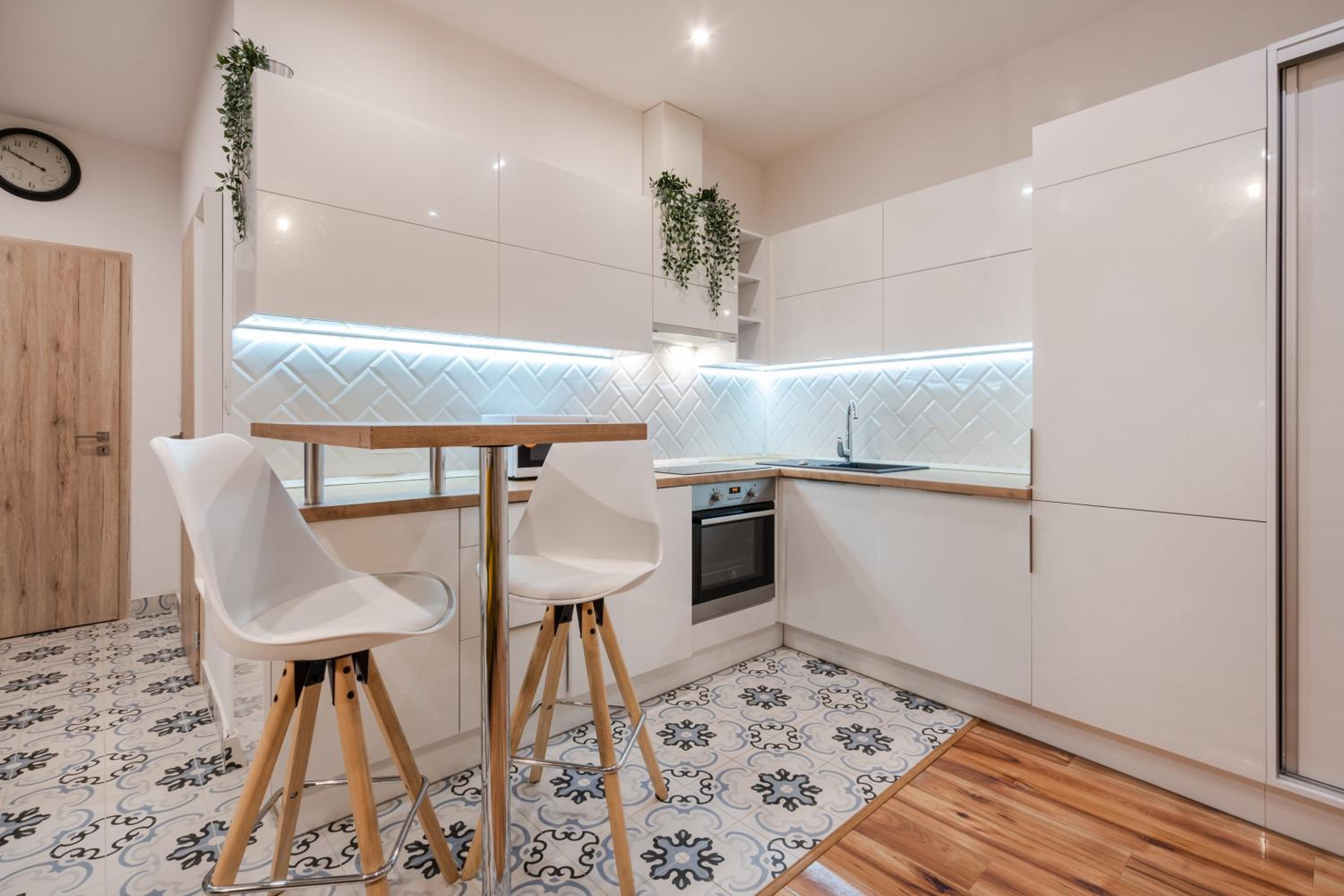 Architecture Fan's Apartment near Opera House view 2