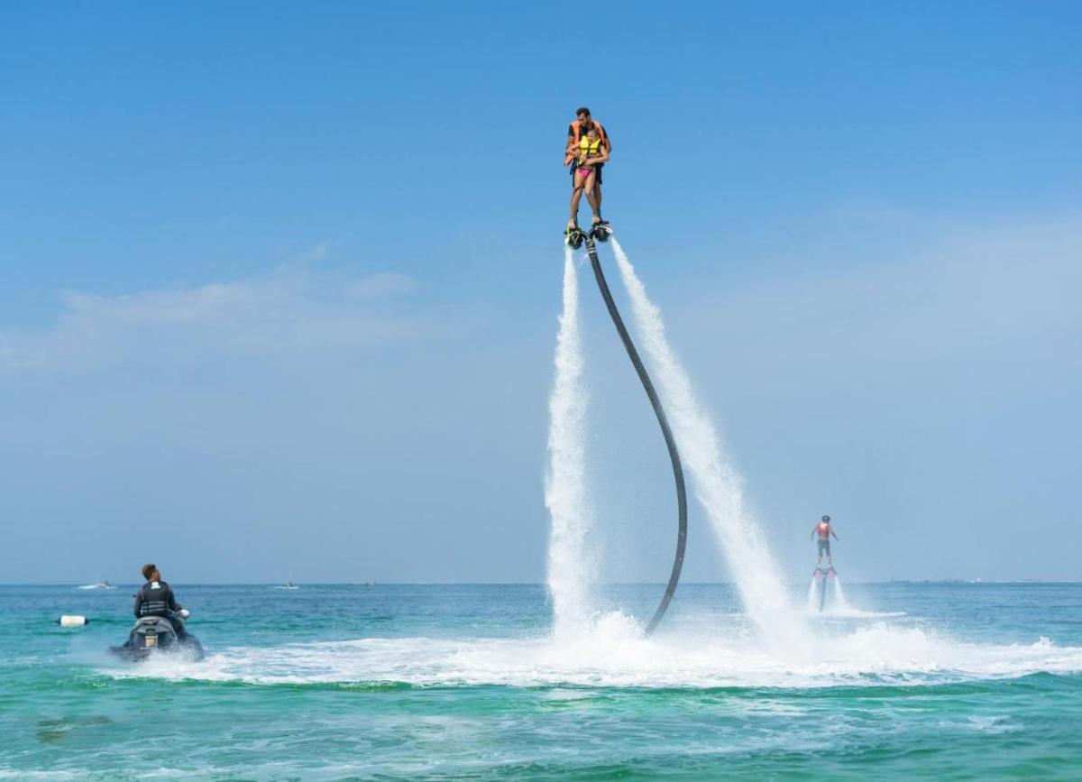 Summer By The Sea Ultra Luxe 1 bedroom Apartment with a private beach - Al Marjan Island