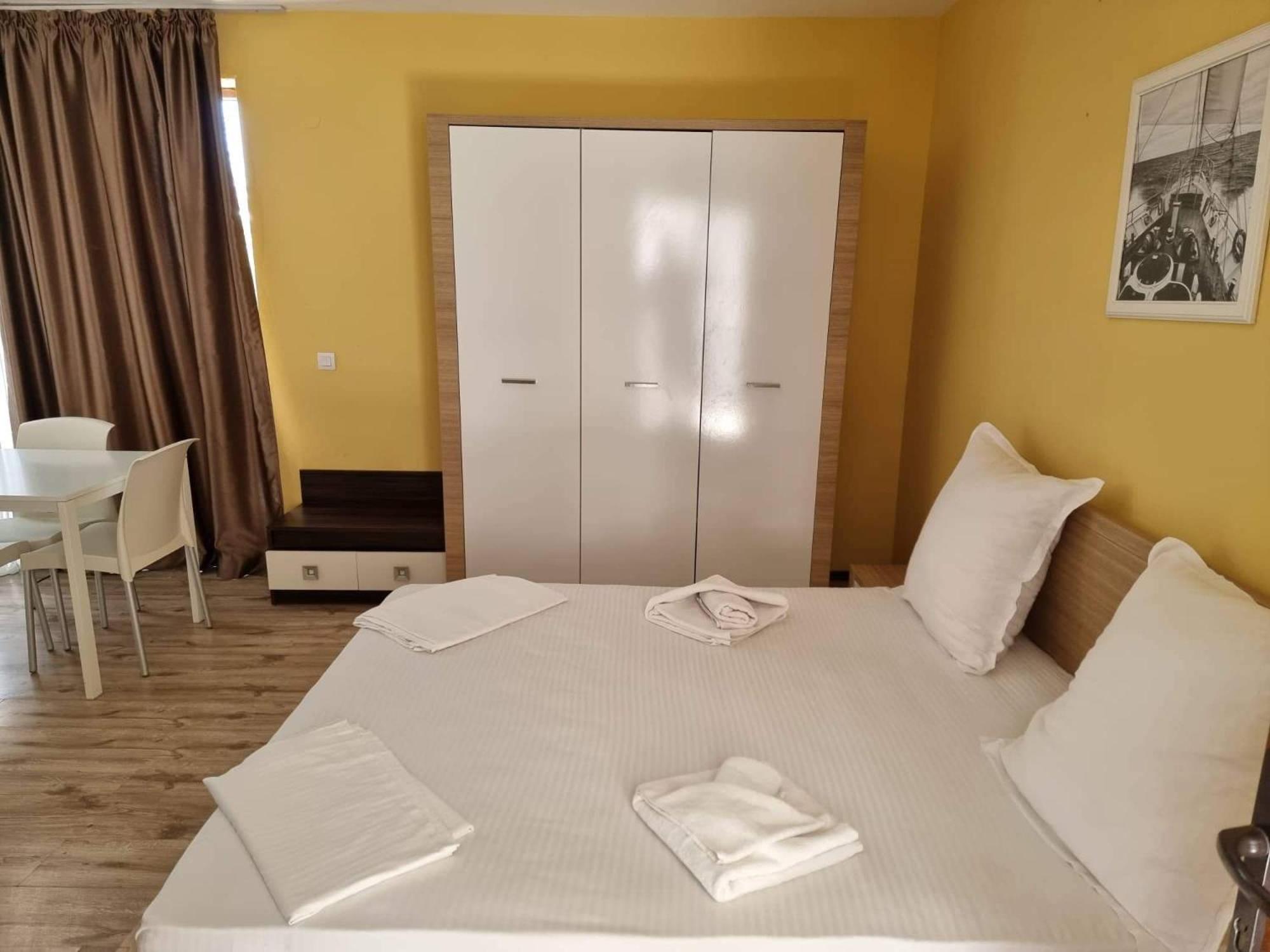 Kiara Apartments