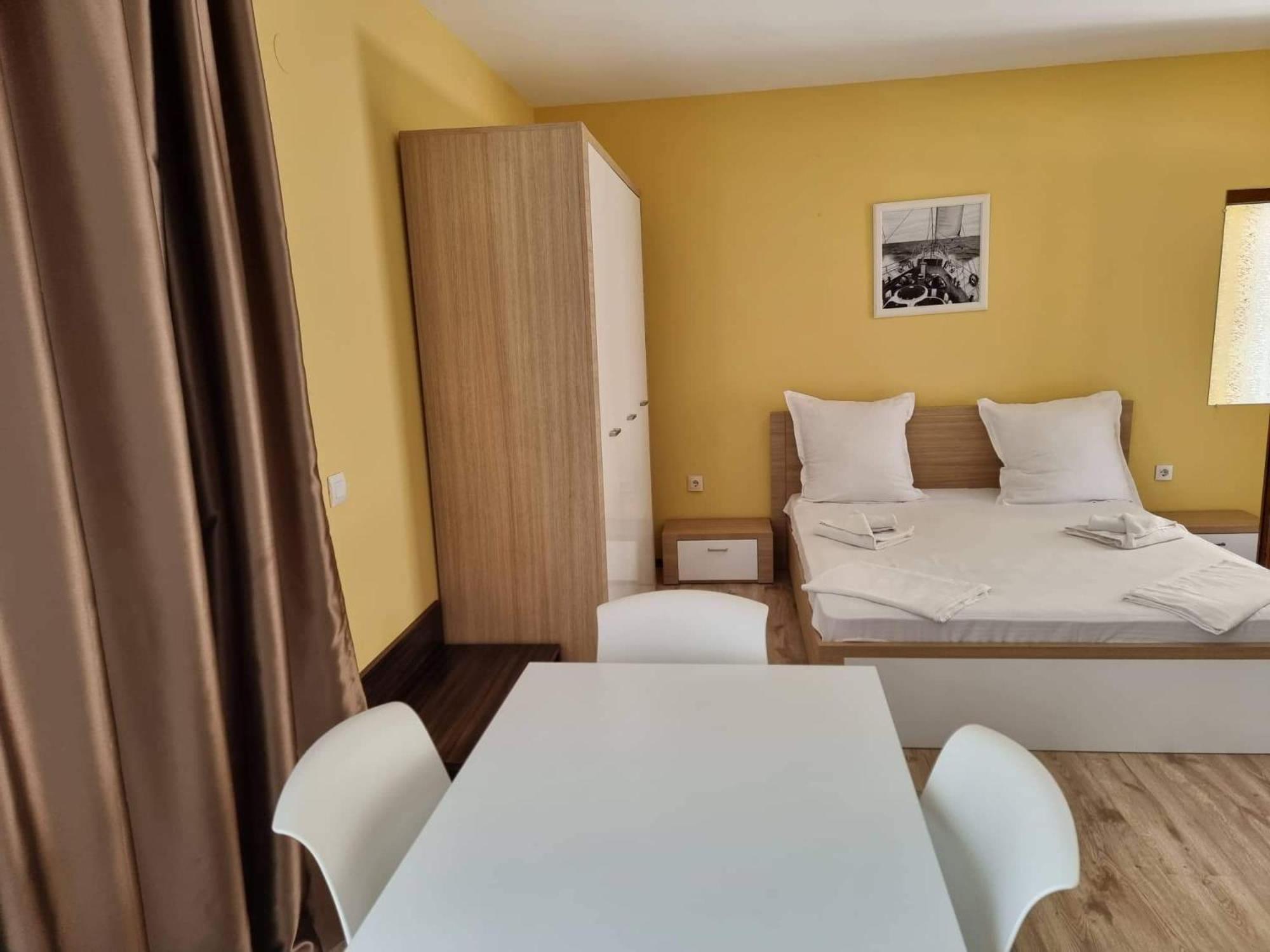 Kiara Apartments