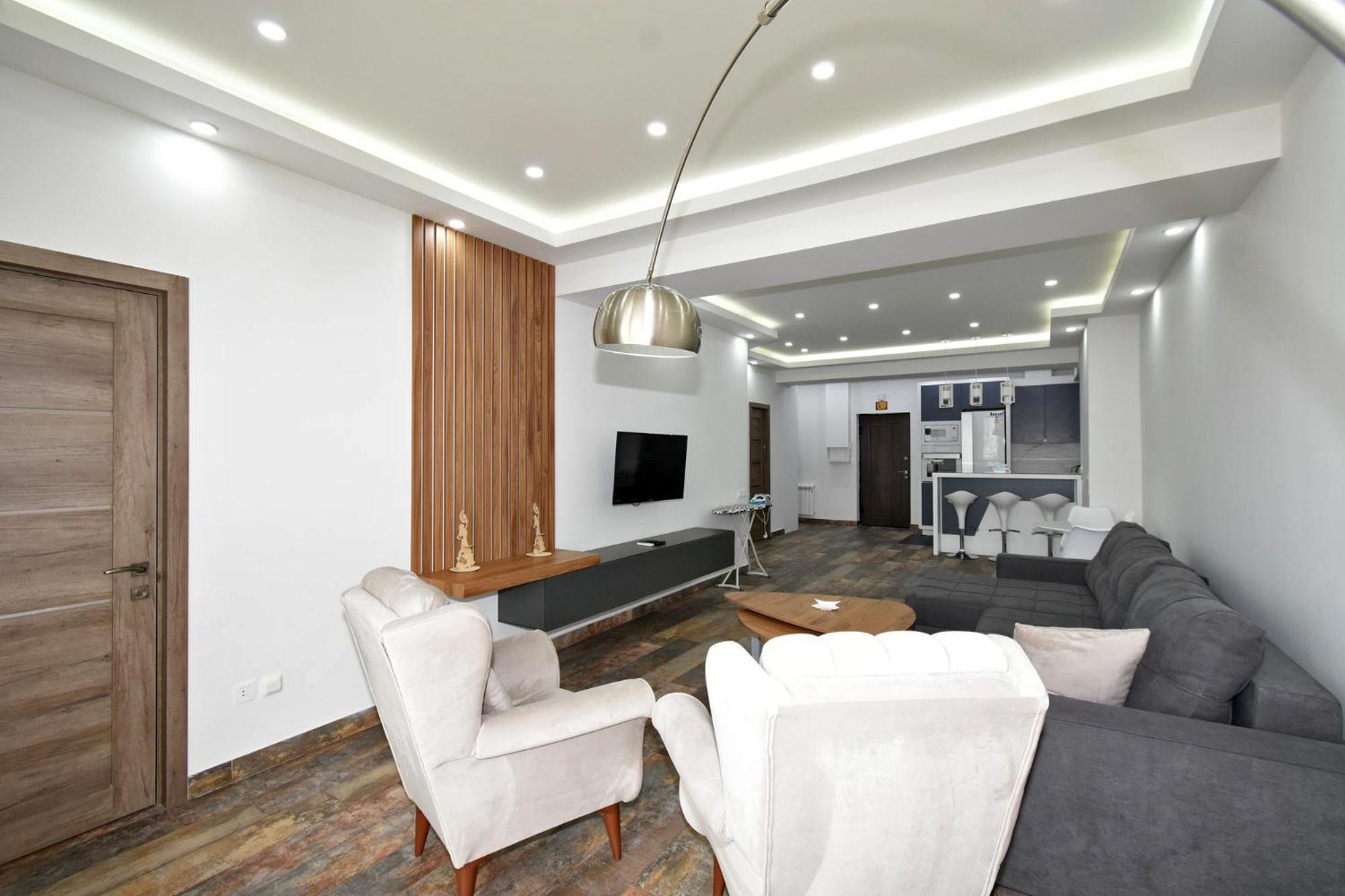 Koghbatsi street, 2 bedrooms Modern and Beautiful apartment KO166