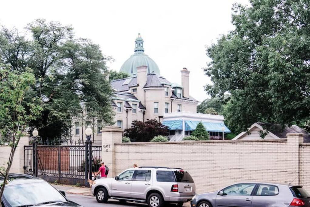 Annapolis Vacations - King George Downtown Annapolis Getaway - Property Image 3