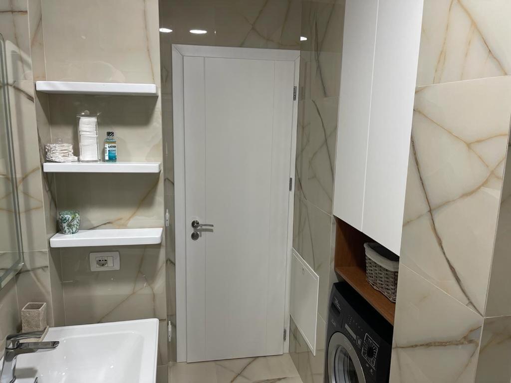 TIRANA CITY CENTER STUDIO