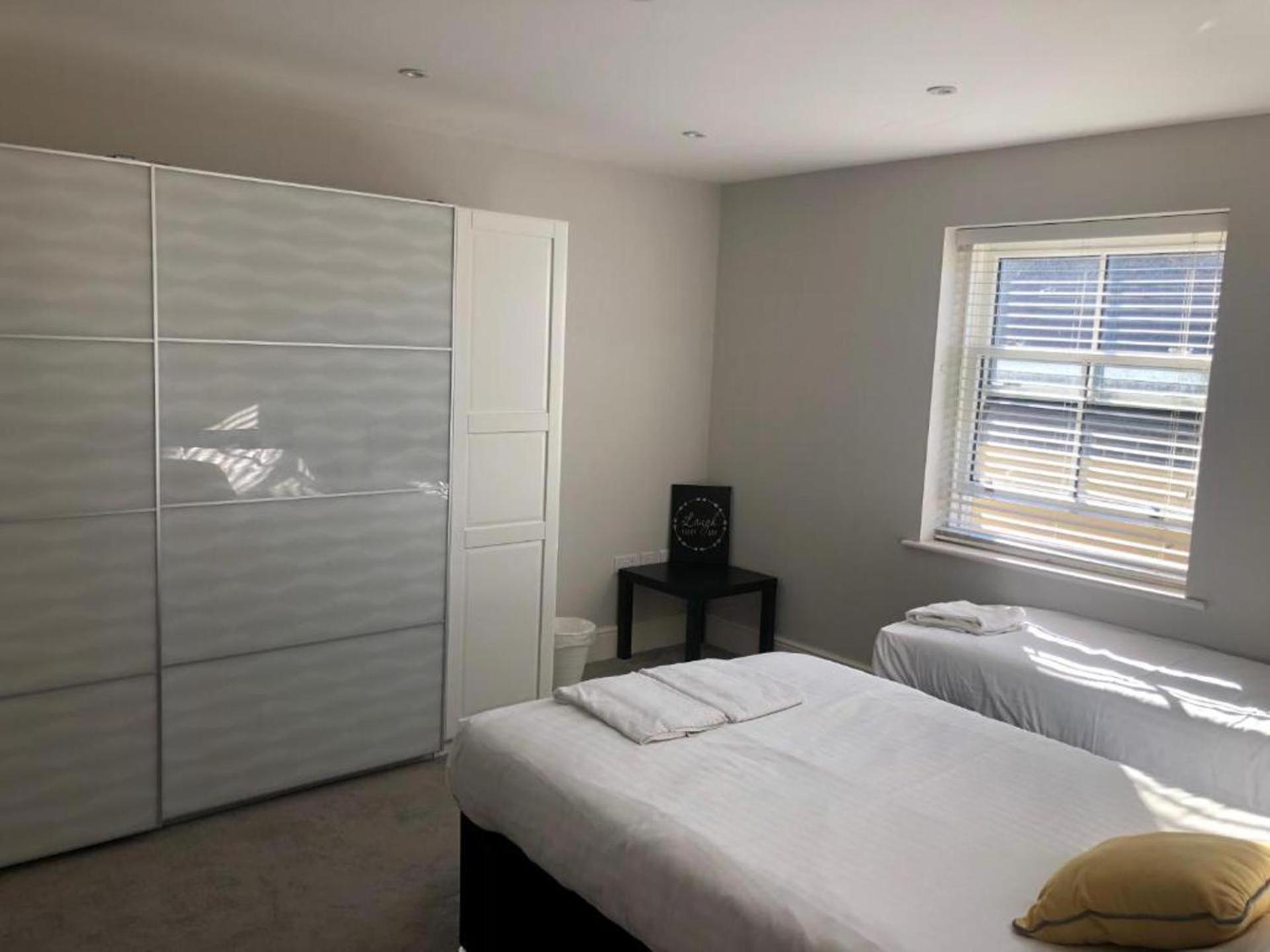 Captivating 2-Bed Apartment in Brentwood