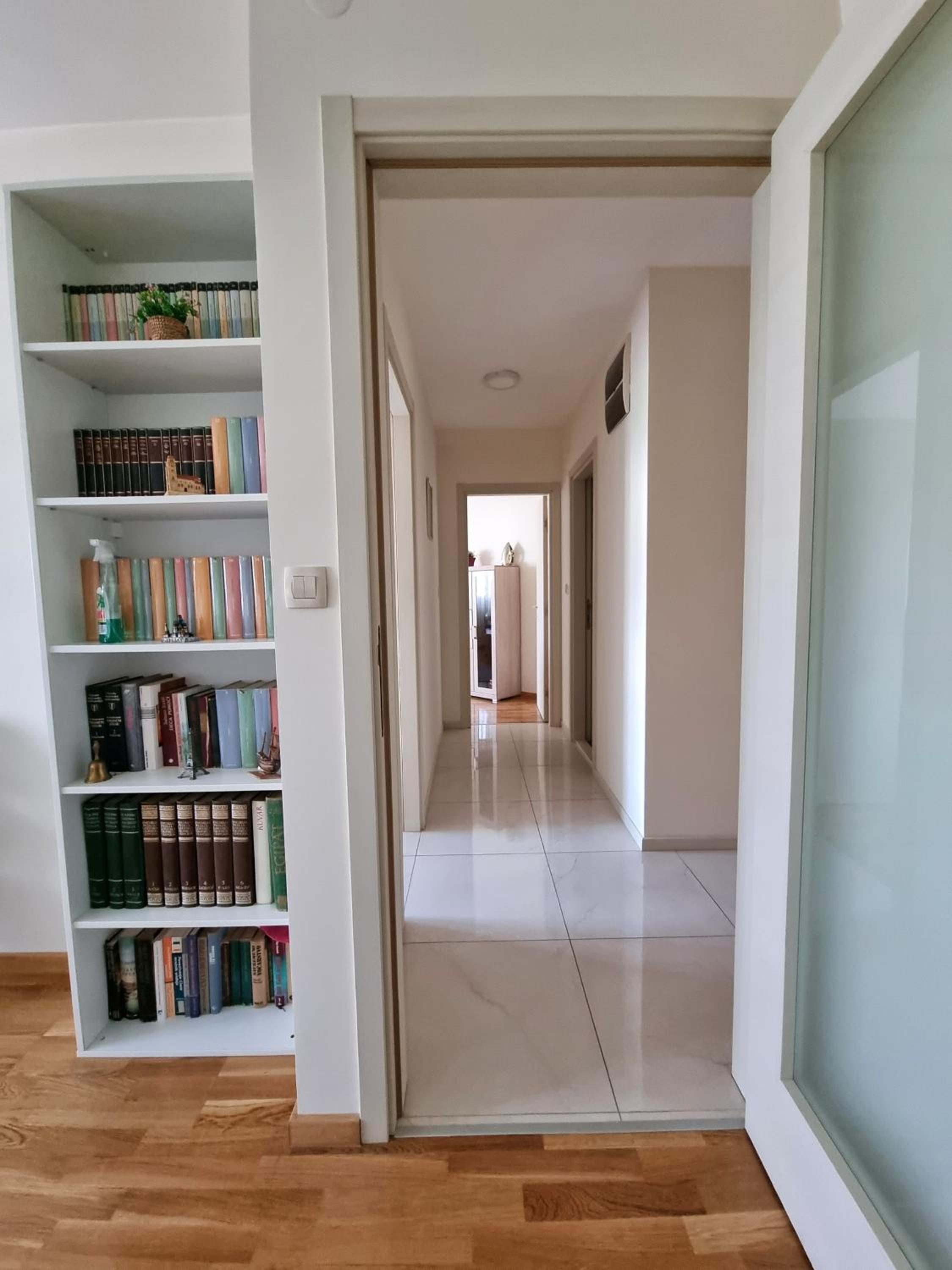 Riverside Apartment view 5