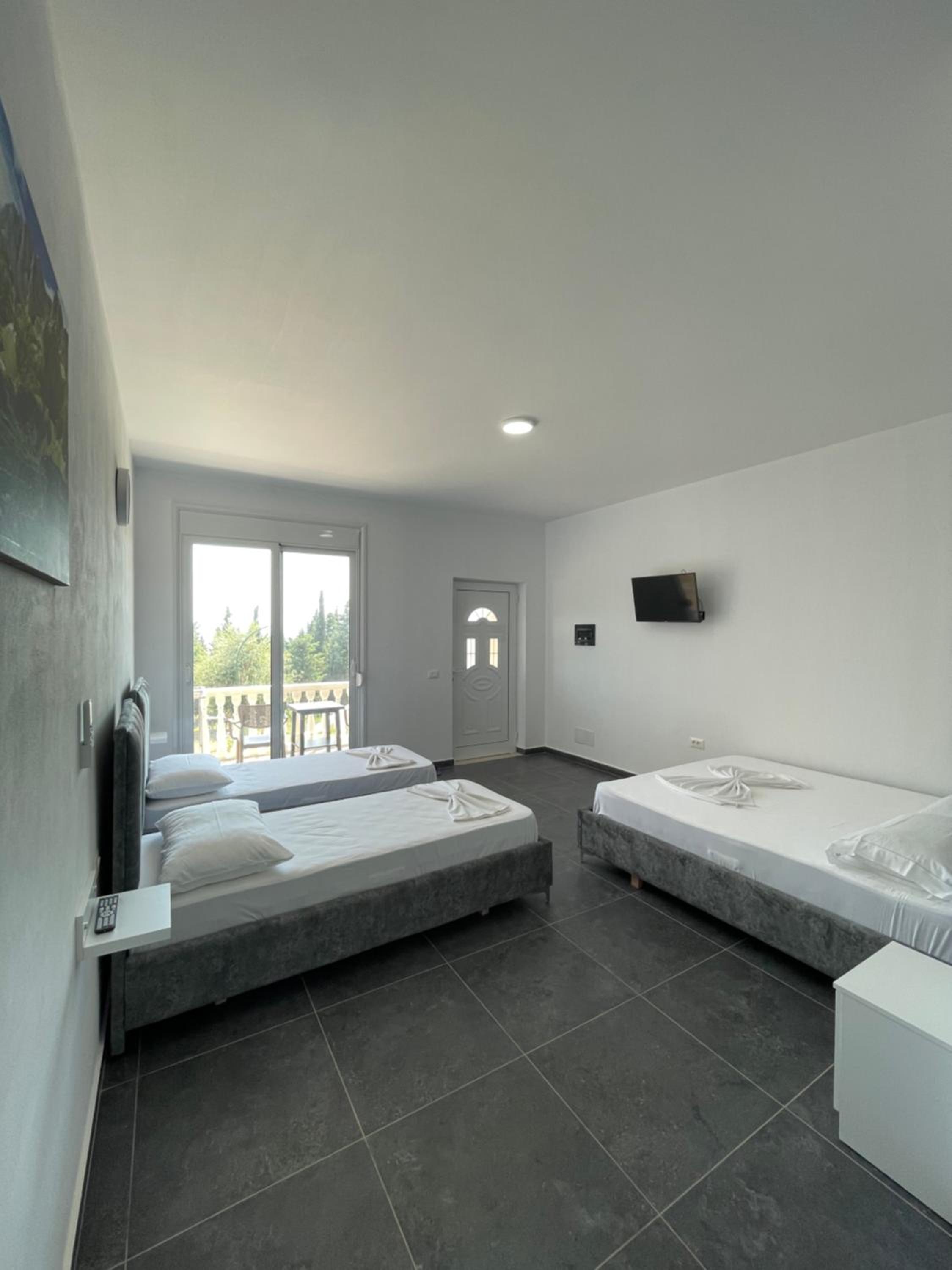 Essos Villas