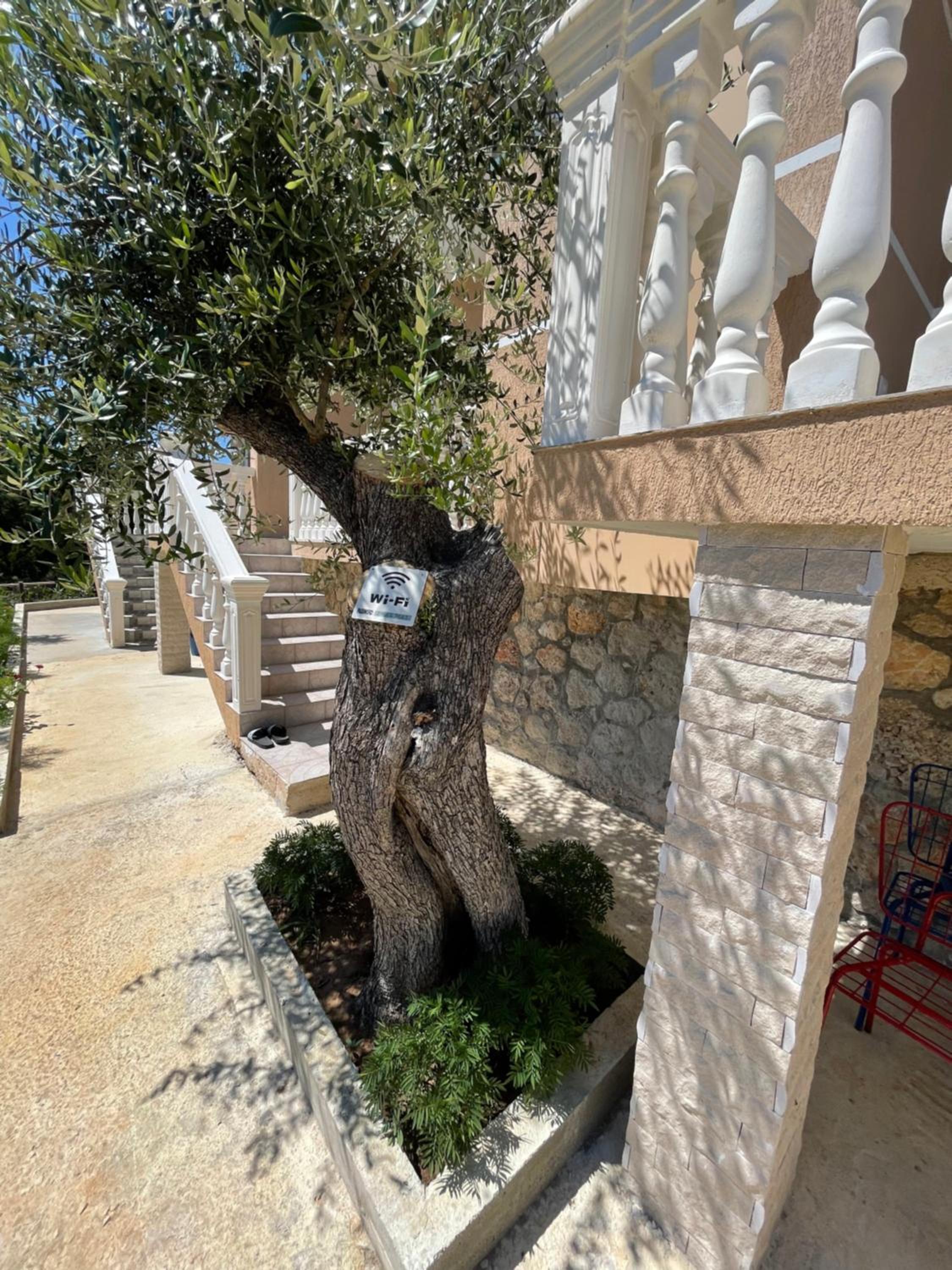 Essos Villas