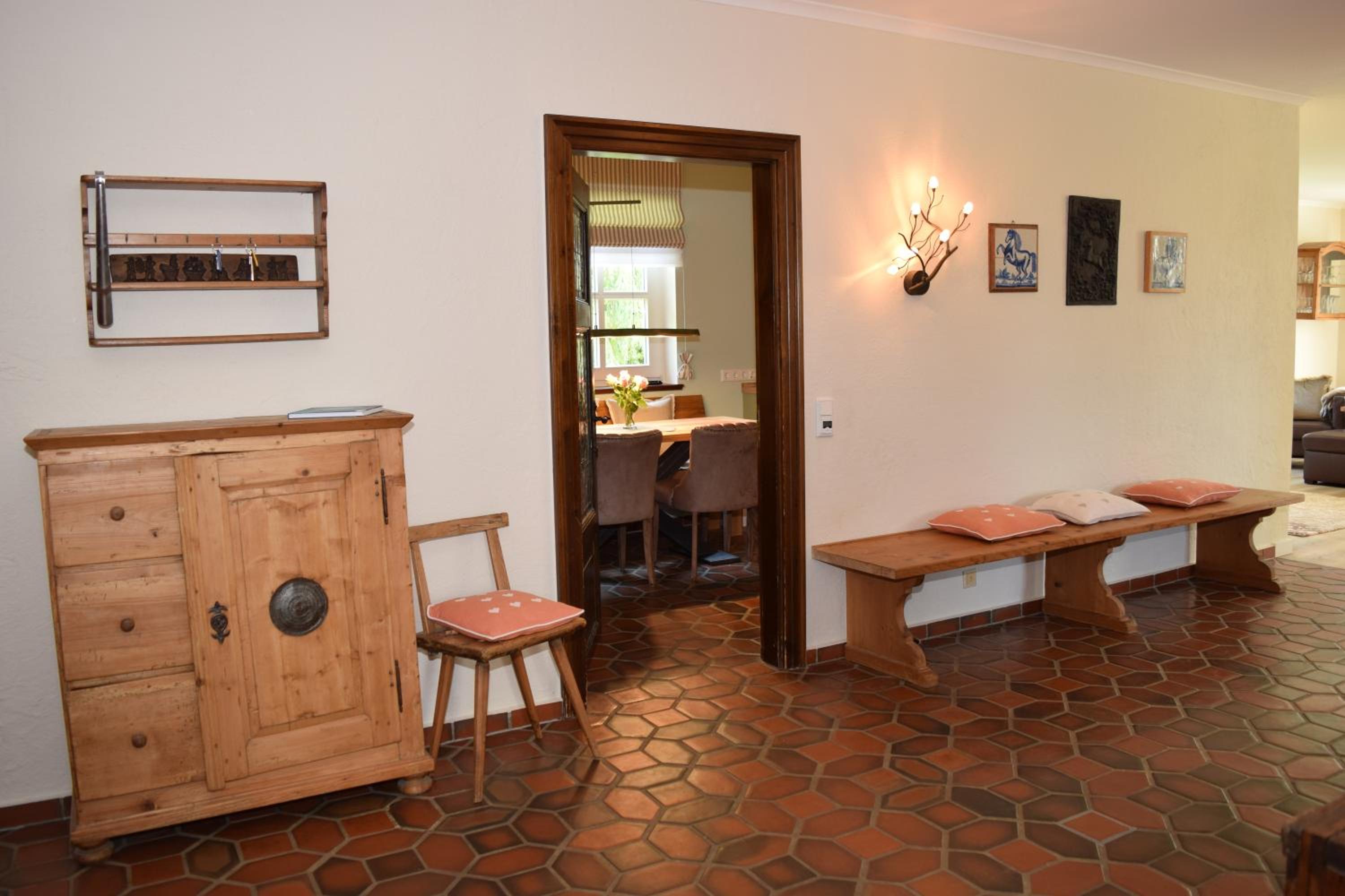 Landhaus Hideaway mit Aussenpool, Sauna und Kamin