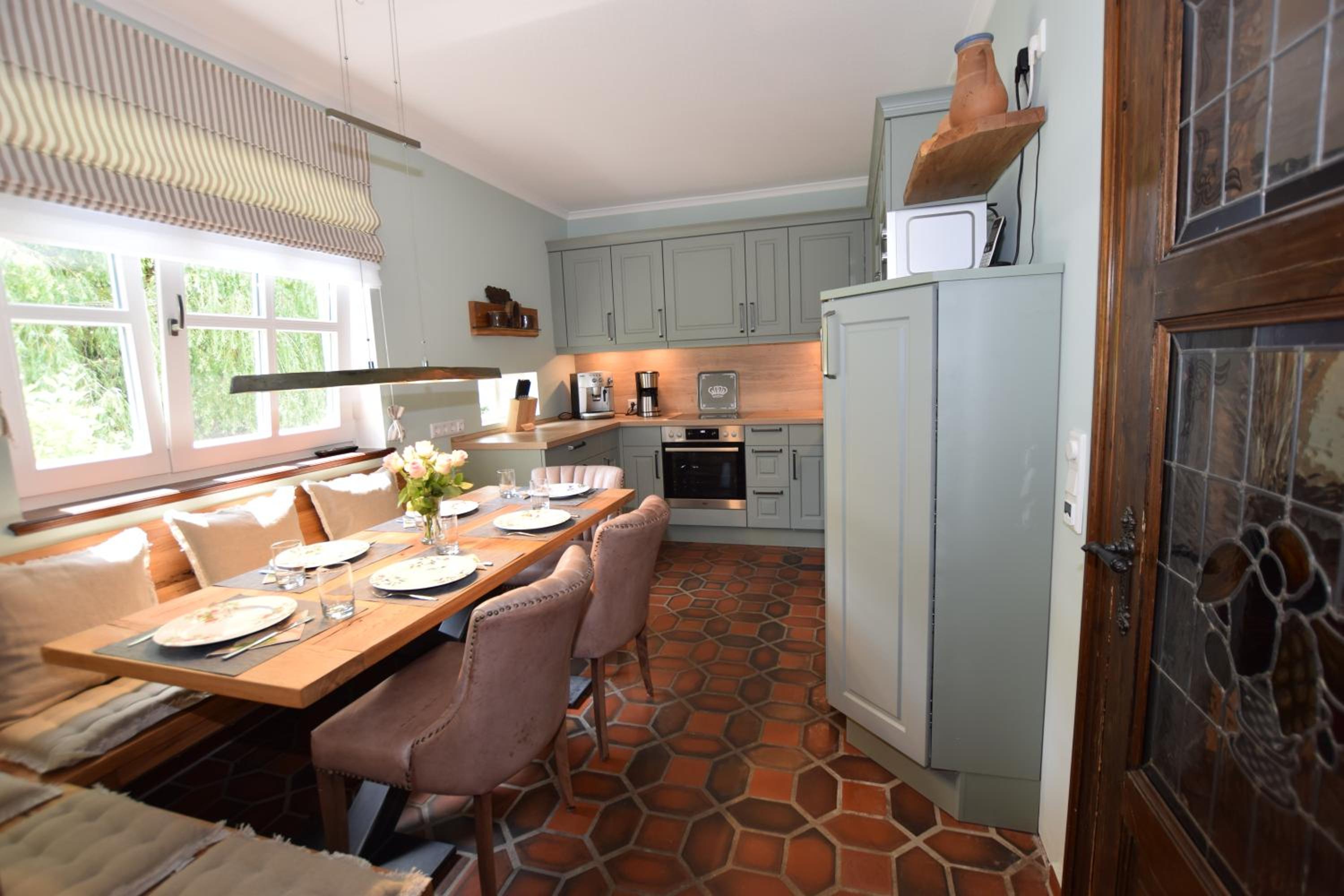 Landhaus Hideaway mit Aussenpool, Sauna und Kamin