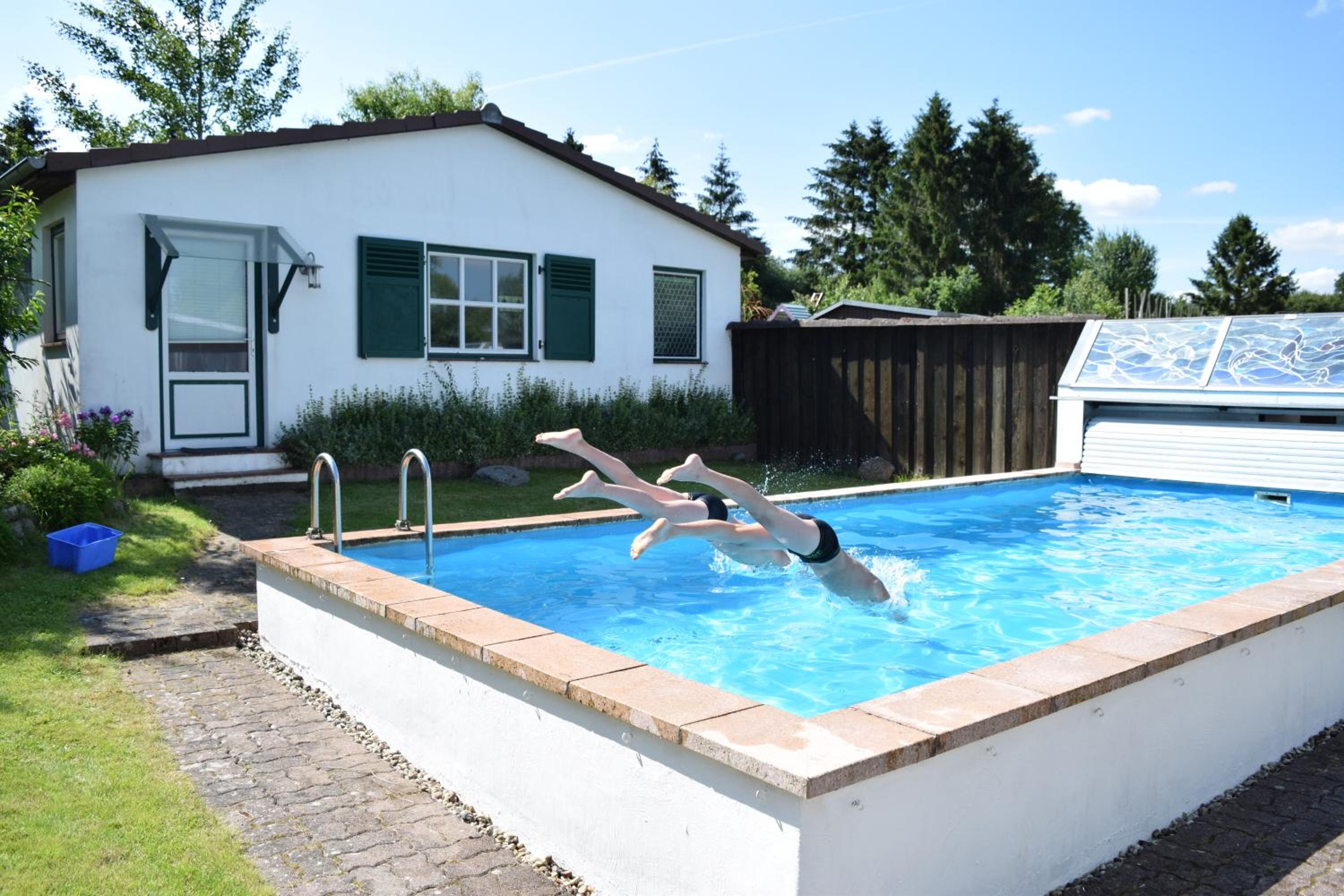 Landhaus Hideaway mit Aussenpool, Sauna und Kamin