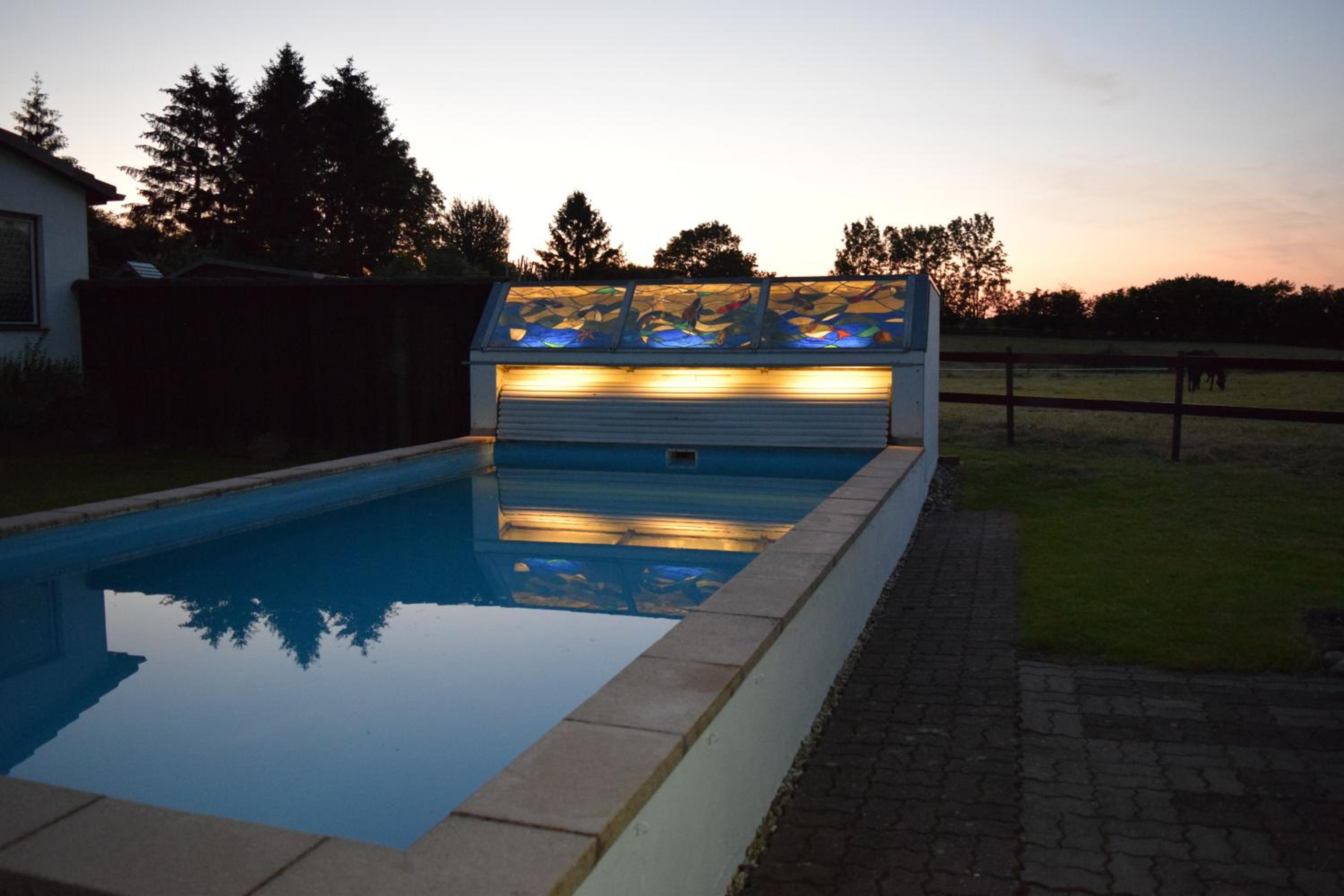 Landhaus Hideaway mit Aussenpool, Sauna und Kamin