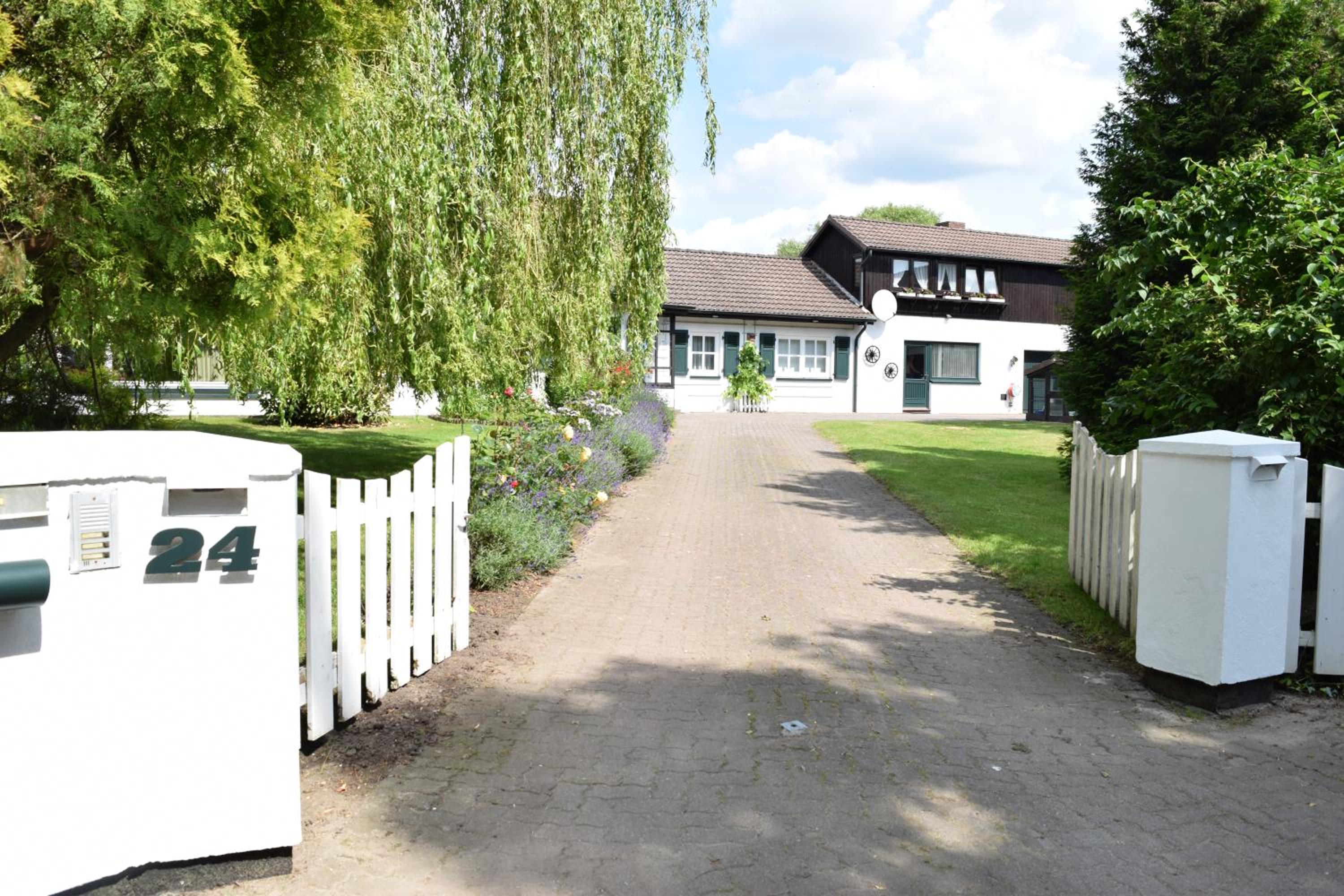 Landhaus Hideaway mit Aussenpool, Sauna und Kamin