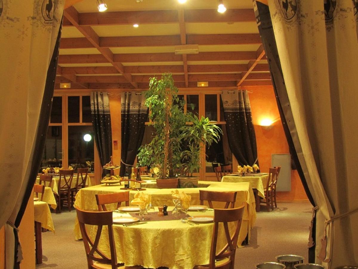 restaurant