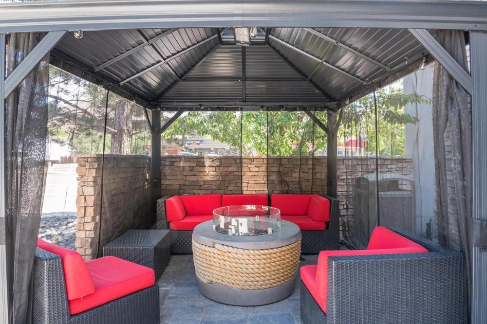 Wood River Inn  Suite - Property Image 70