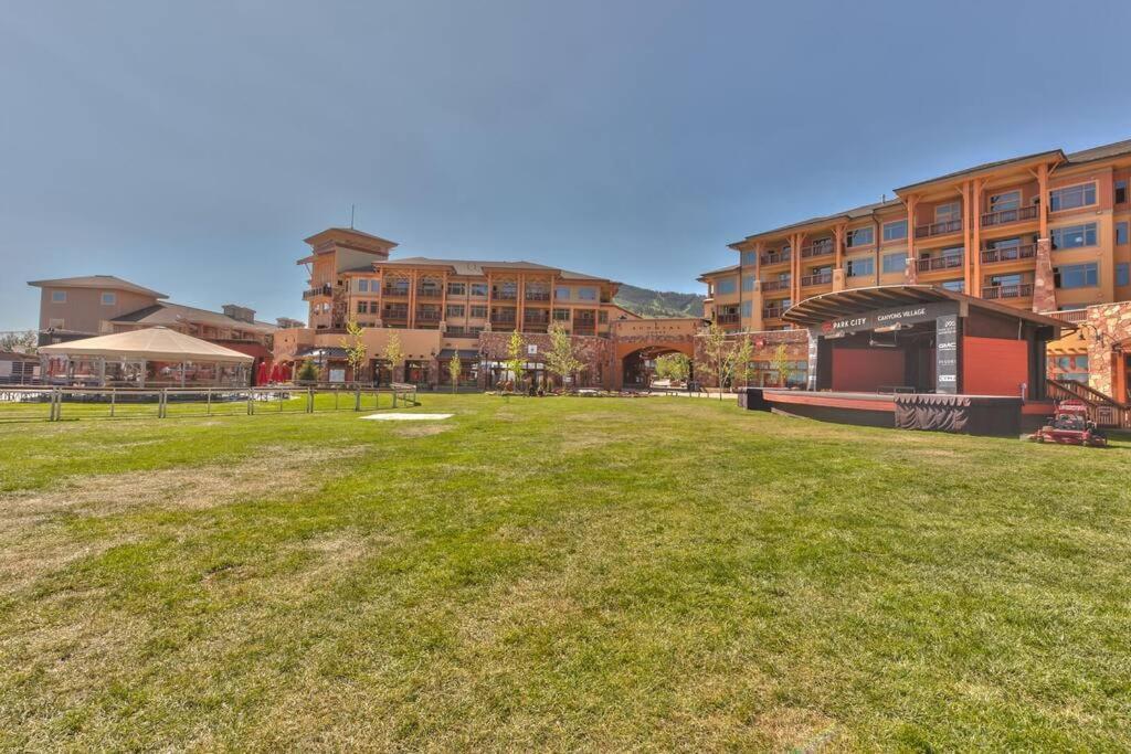 Ski In Ski Out Conde Nast and Forbes Award Winner Hotel Room Pool Hot Tub Gym C415A view 5