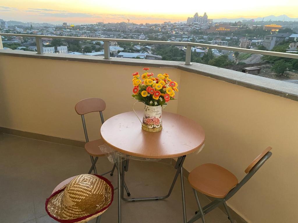 Beautiful apartment with 3 balconies in the center of Yerevan