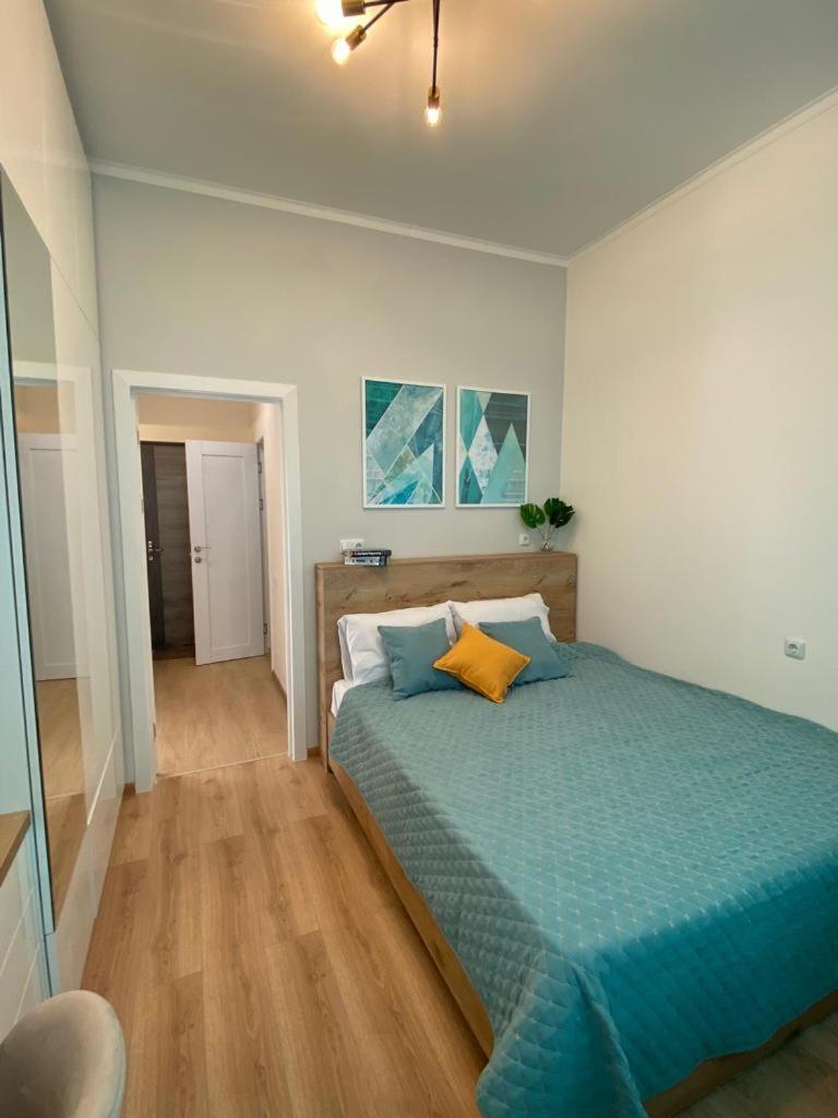 Beautiful apartment with 3 balconies in the center of Yerevan